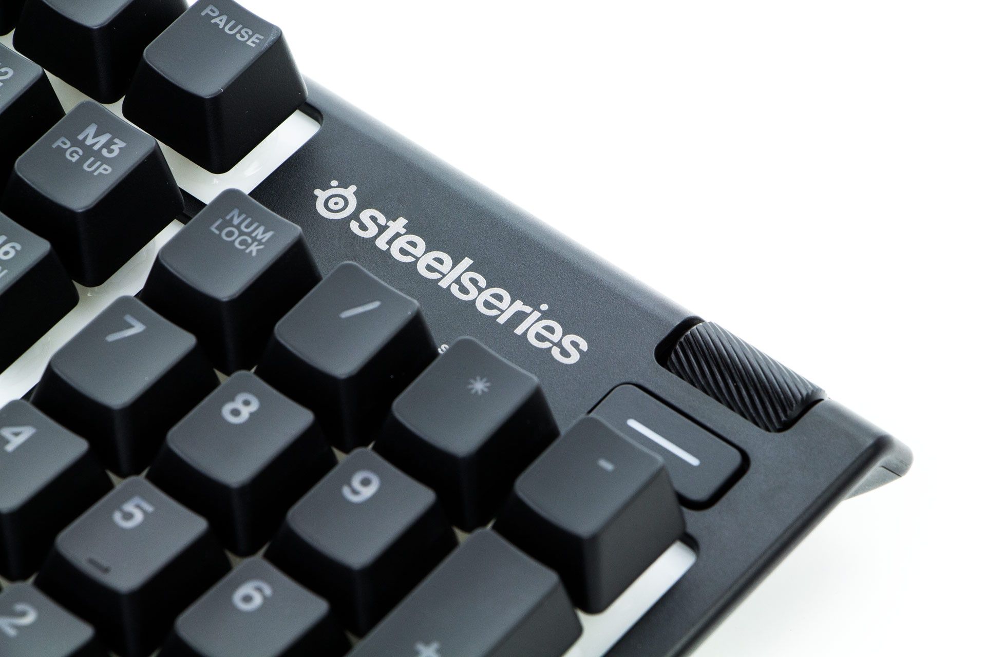 SteelSeries APEX 3 multimedia