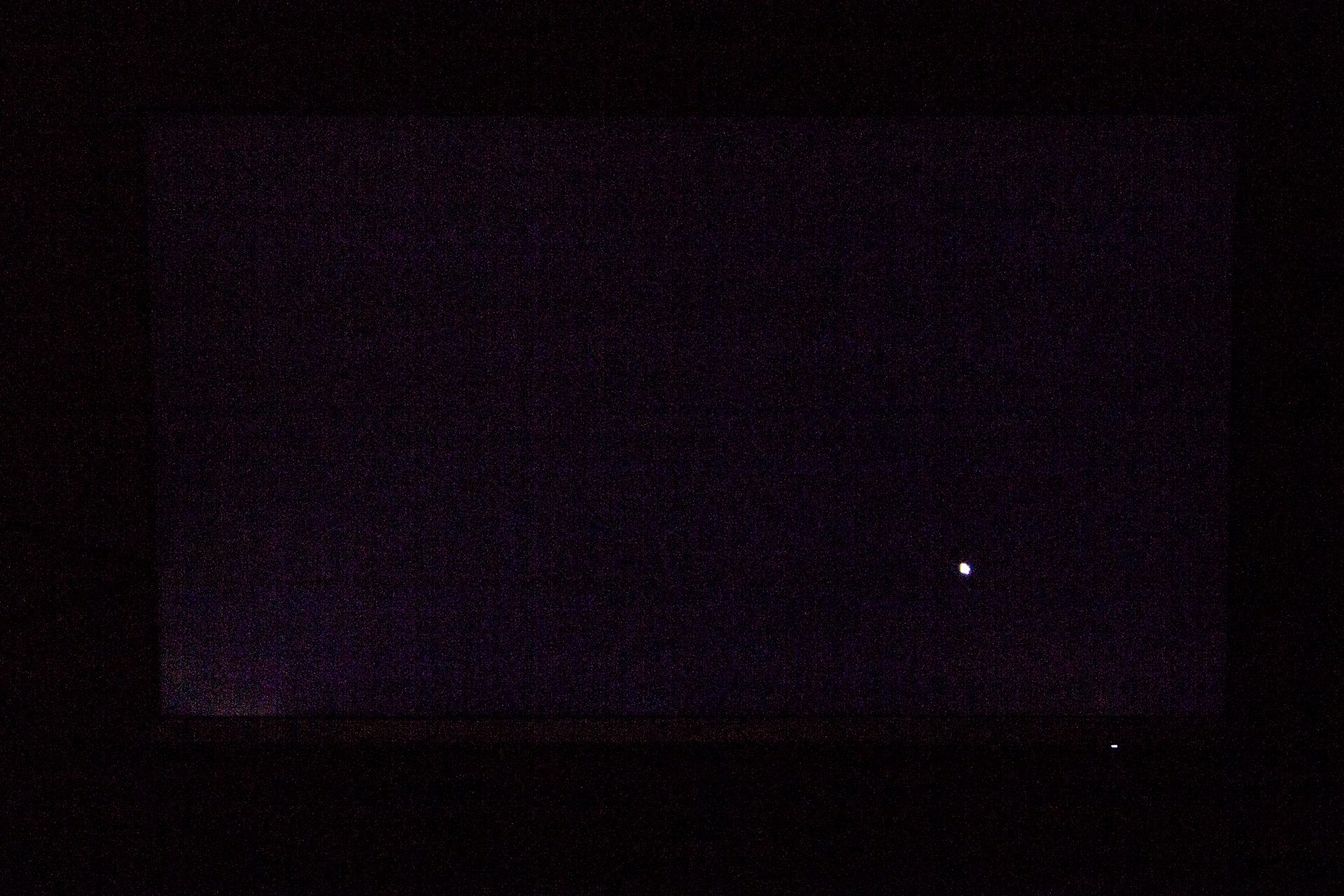HP M24fd - wyciekanie podświetlenia