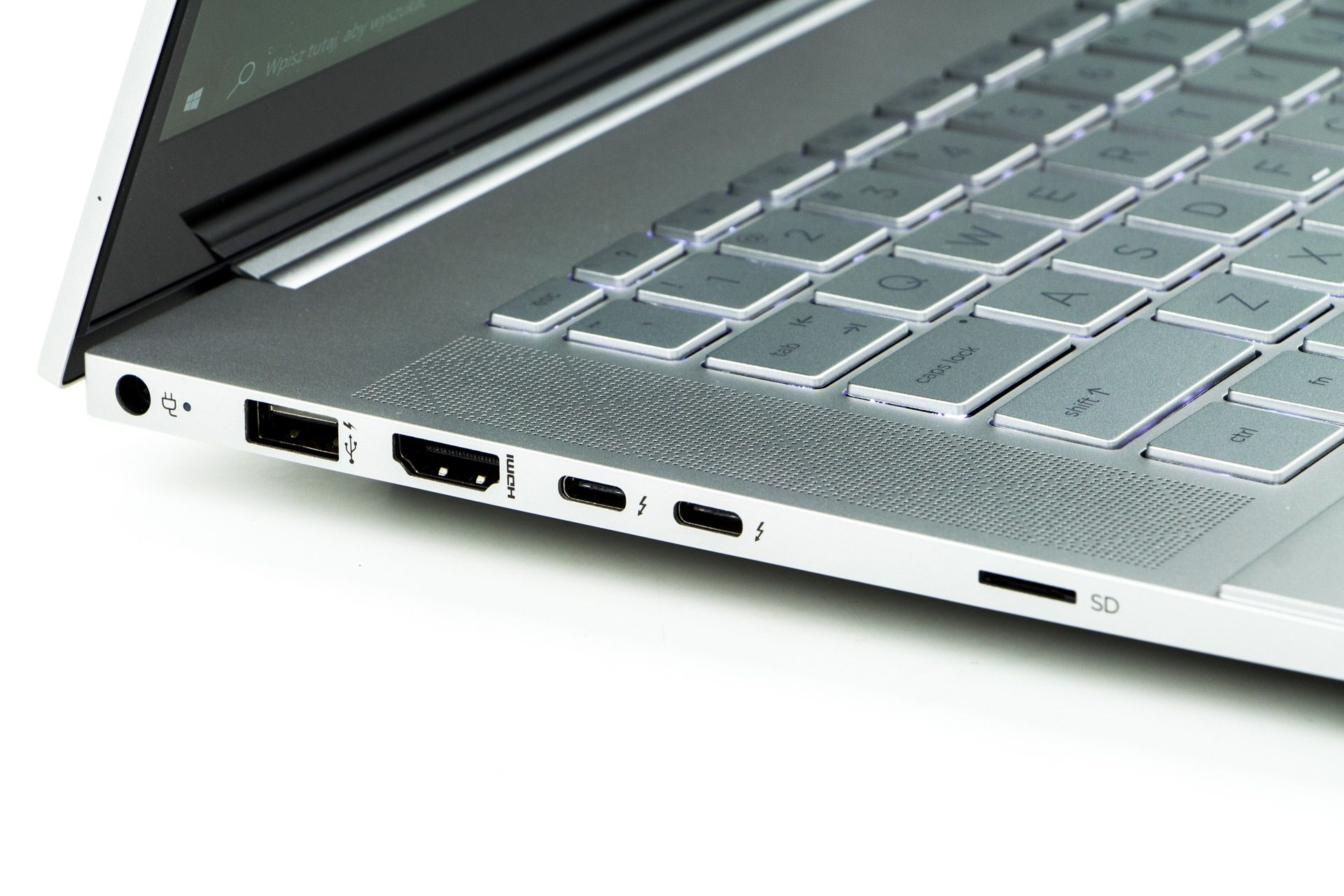 HP ENVY 15 OLED - porty z lewego boku