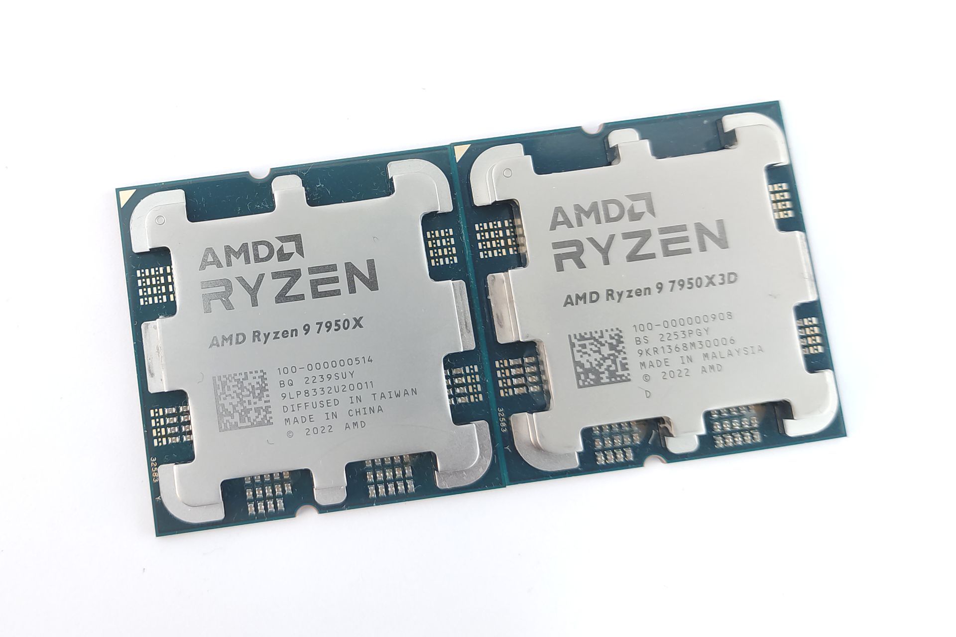 AMD Ryzen 9 7950X i AMD Ryzen 9 7950X3D