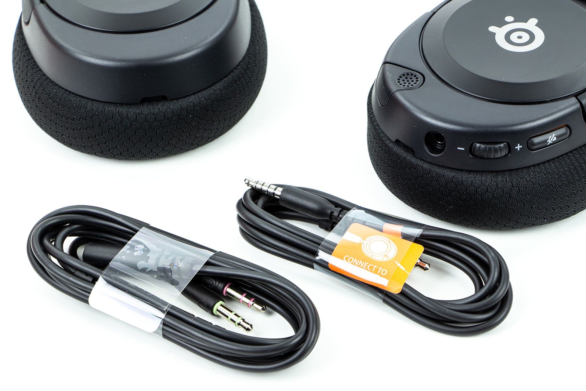 SteelSeries Arctis Nova 1 - zawartość opakowania
