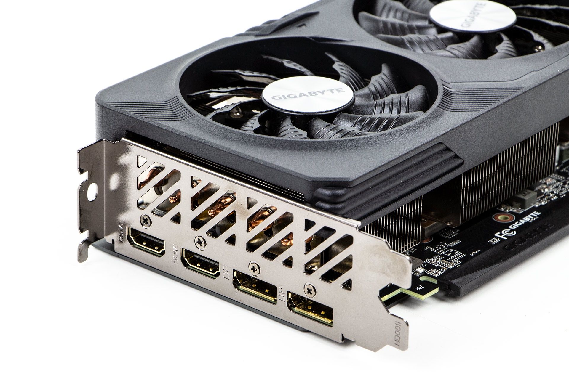 Gigabyte Radeon RX 7600 XT Gaming OC 16GB - złacza wideo