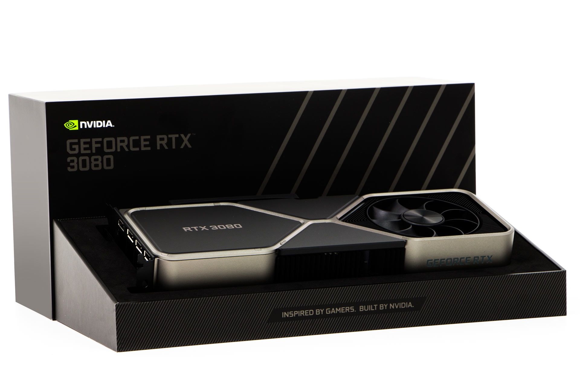 GeForce RTX 3080 FE w pudełku