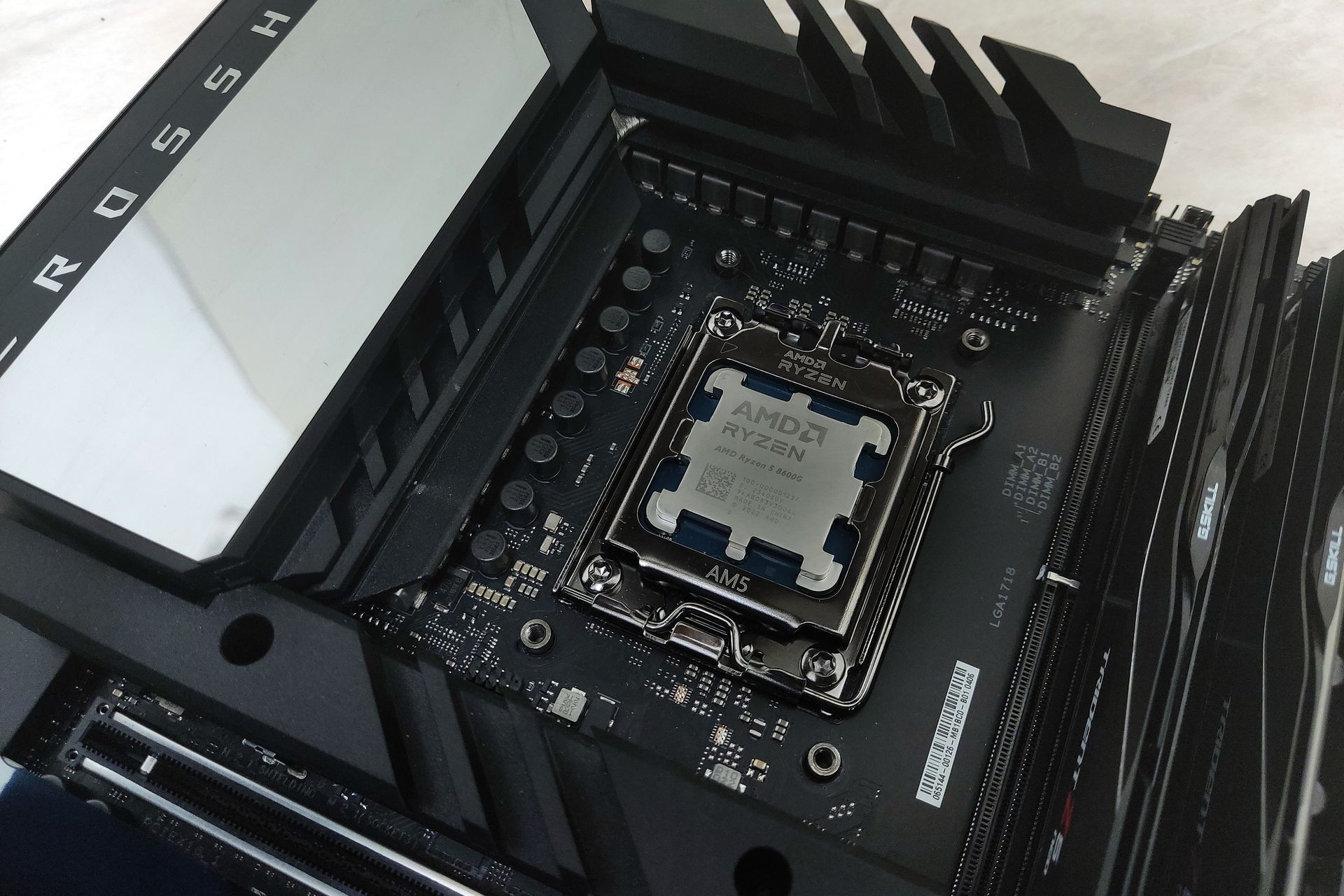 AMD Ryzen 5 8600G