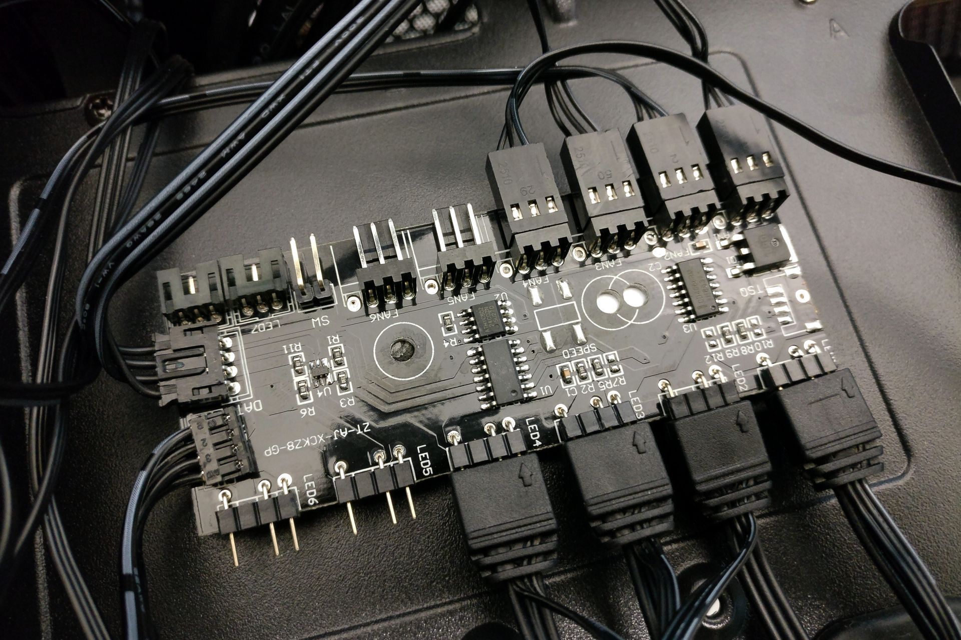 Genesis Irid 505 ARGB