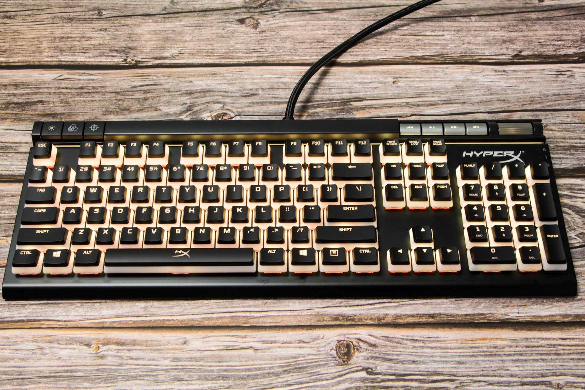 HyperX Alloy Elite  - żółte podświetlenie