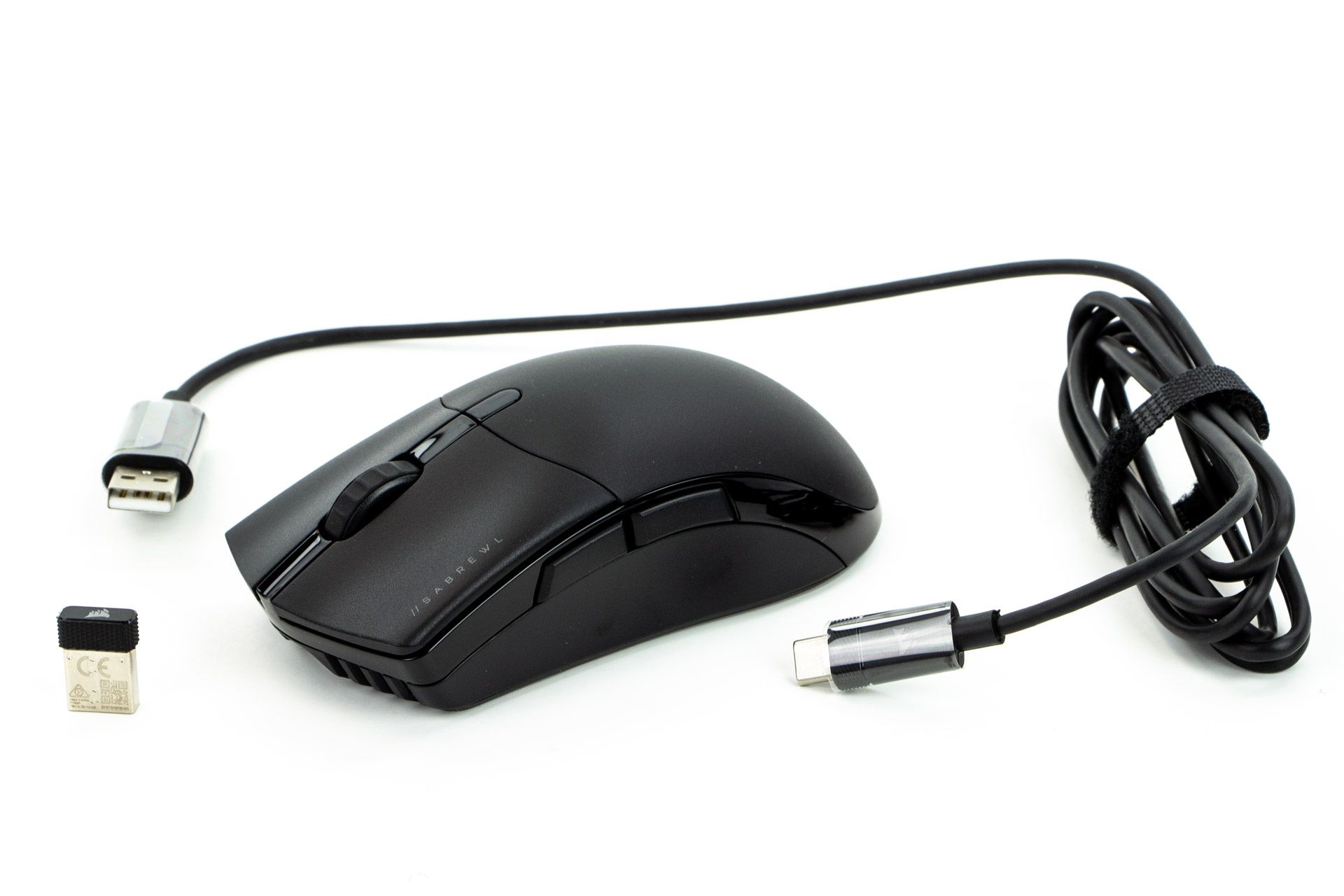 Corsair M65 RGB Ultra Wireless vs Corsair Sabre RGB Pro Wireless - zawartość pudełka Corsair Sabre RGB Pro Wireless