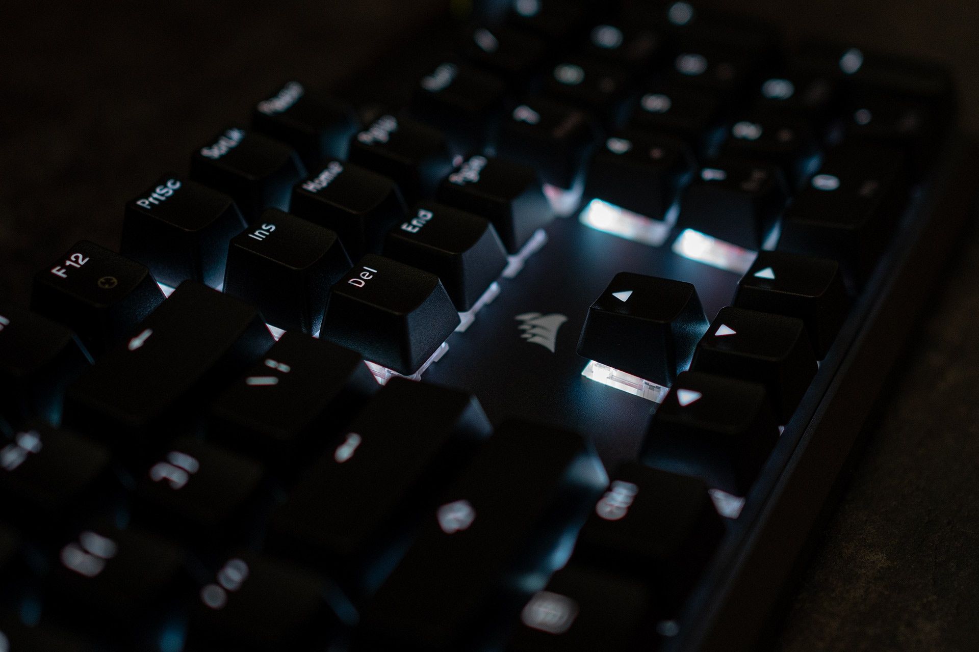 Corsair K70 Core - wyraźne podświetlenie
