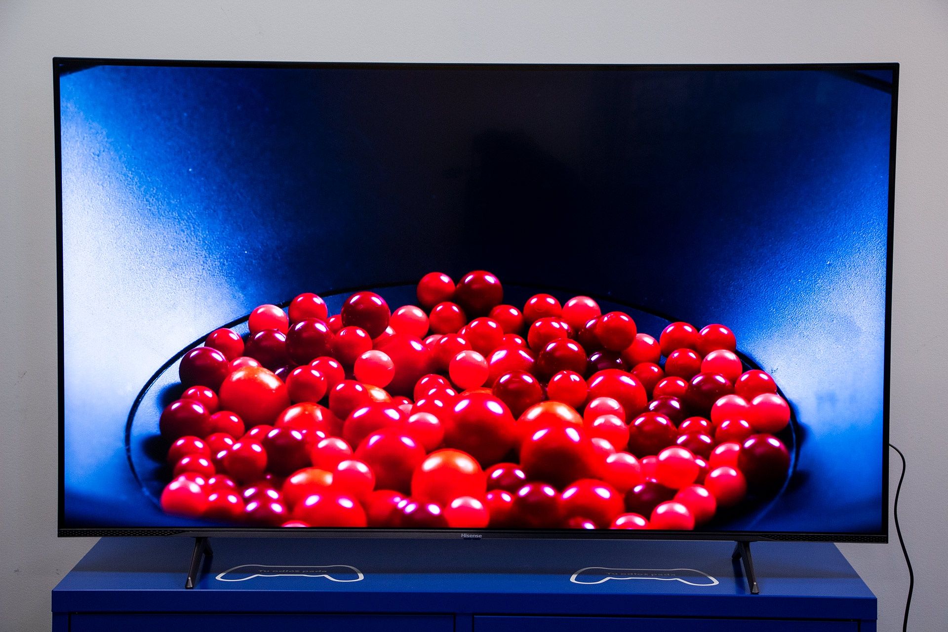 Hisense E7 Pro (55E7KQ) - kolorki