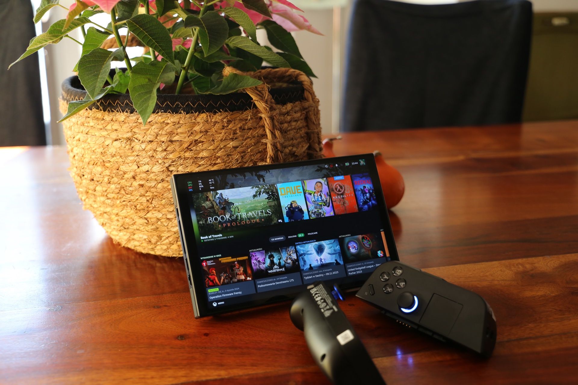 Lenovo Legion Go - odłączone kontrolery