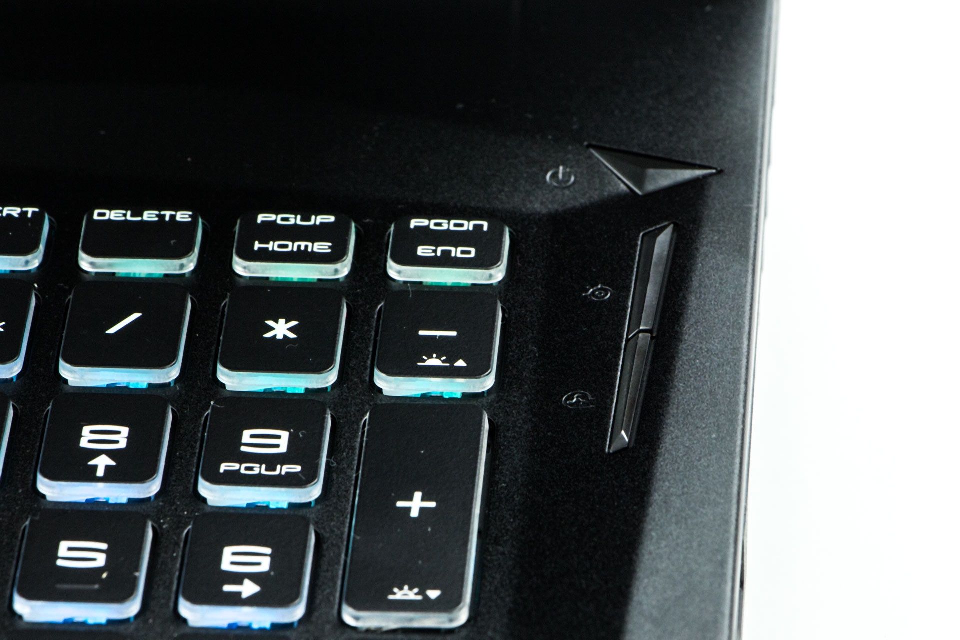 MSI GE75 Raider 10SGS - Przyciski funkcyjne