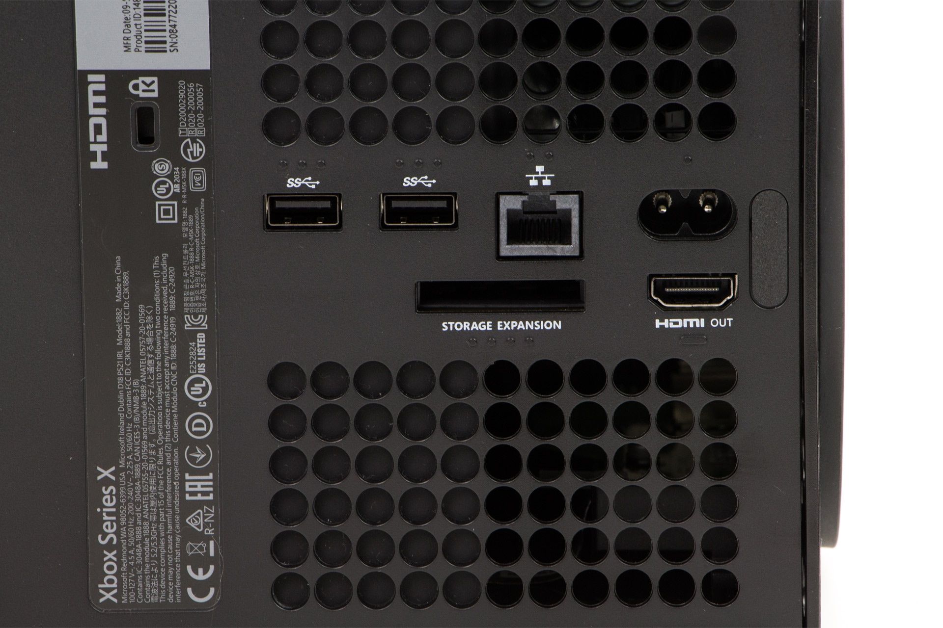 Xbox Series X - gniazda