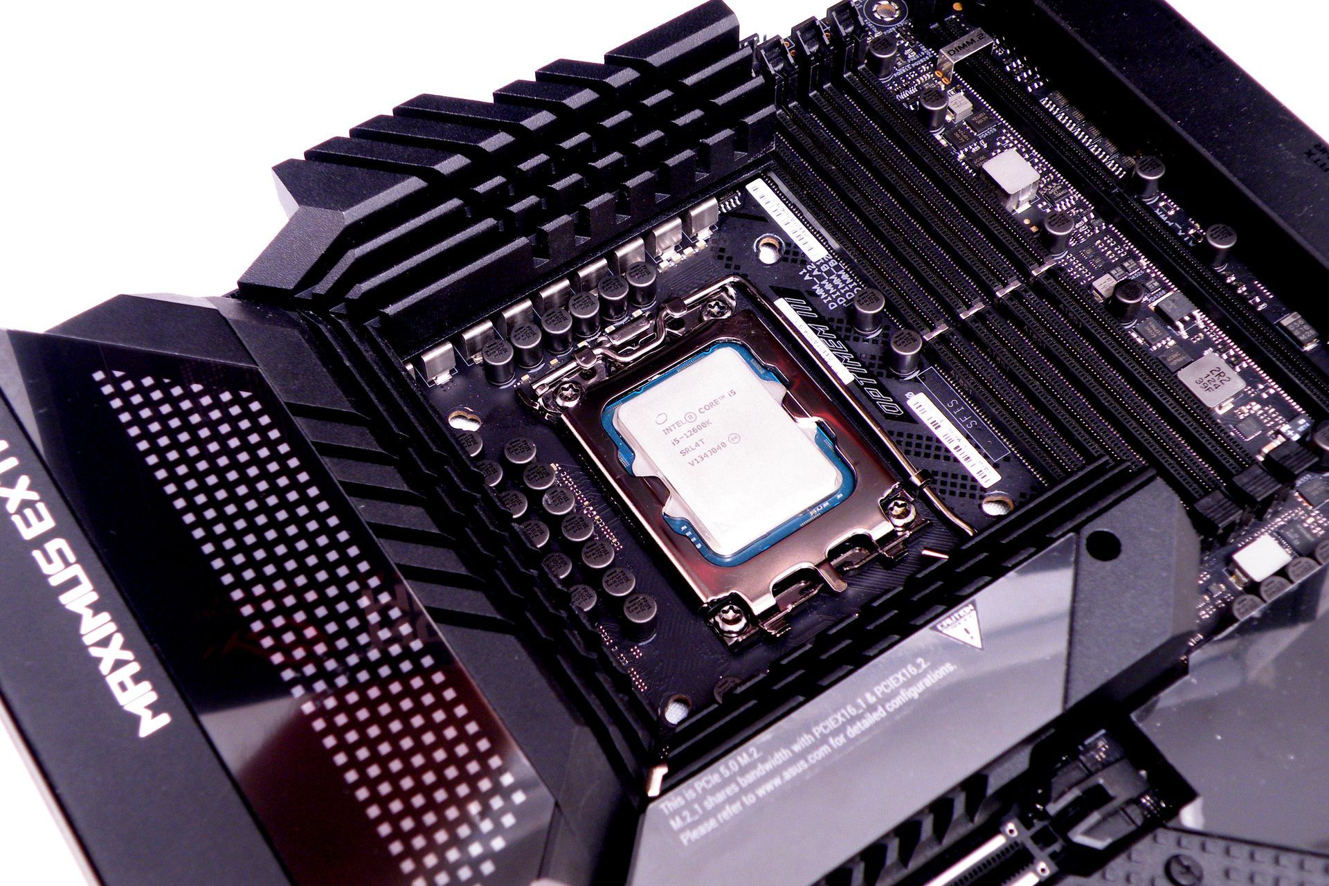 Intel Core i5-12600K