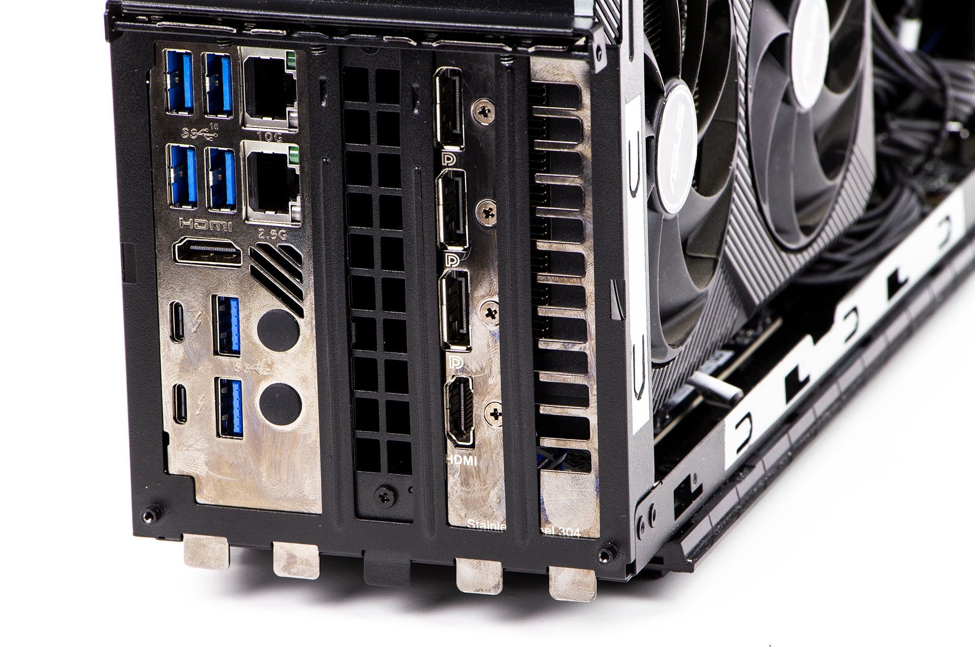 Intel NUC Extreme 12th - złącza z tyłu