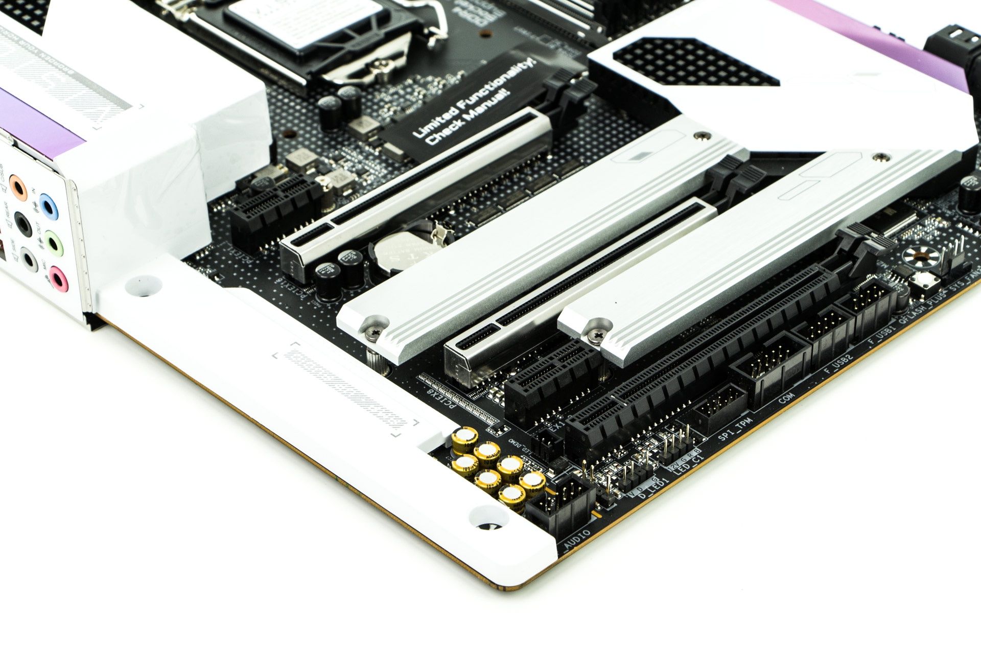 Gigabyte Z490 Vision G - sloty
