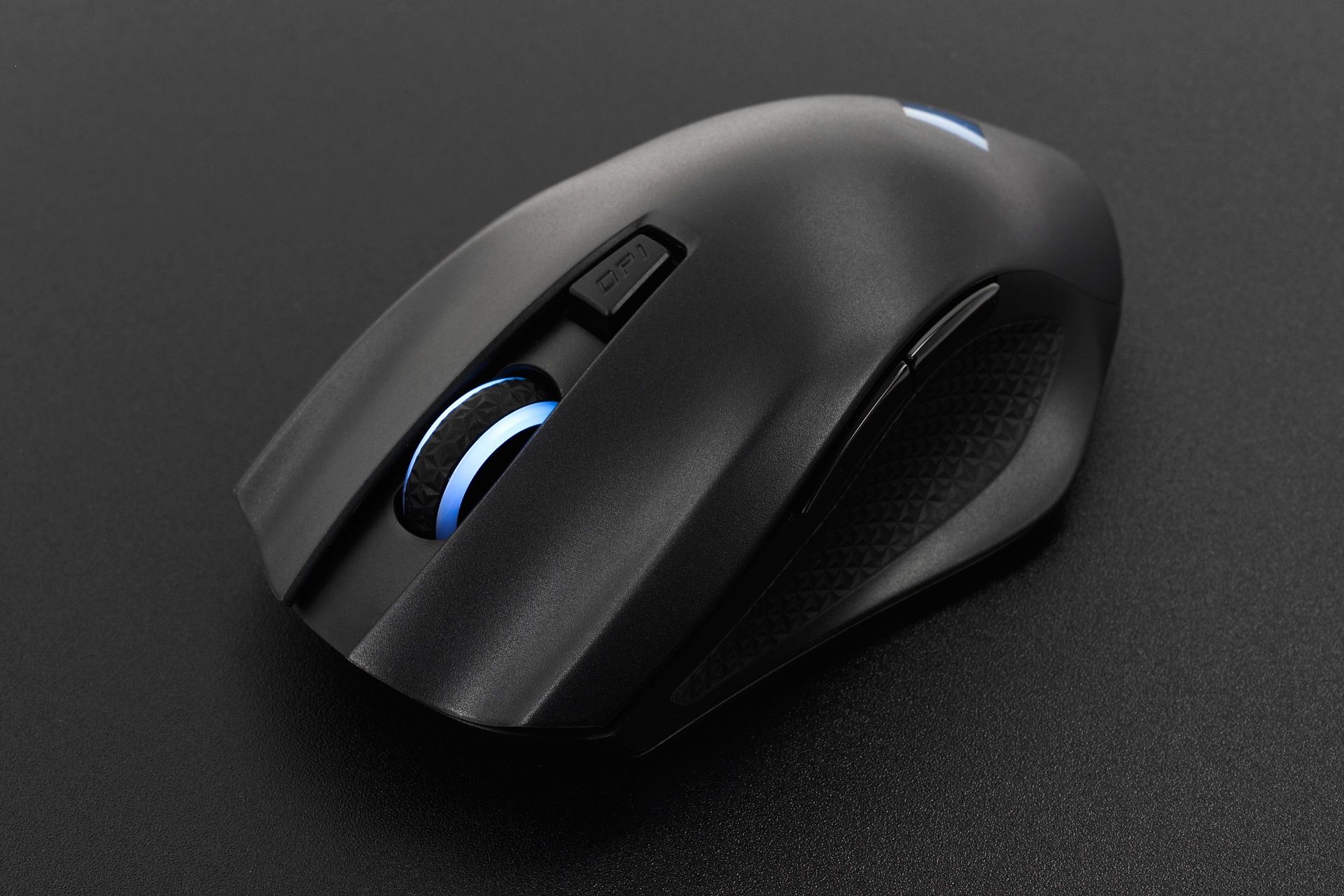 Omen Vector Wireless -poświetlana rolka