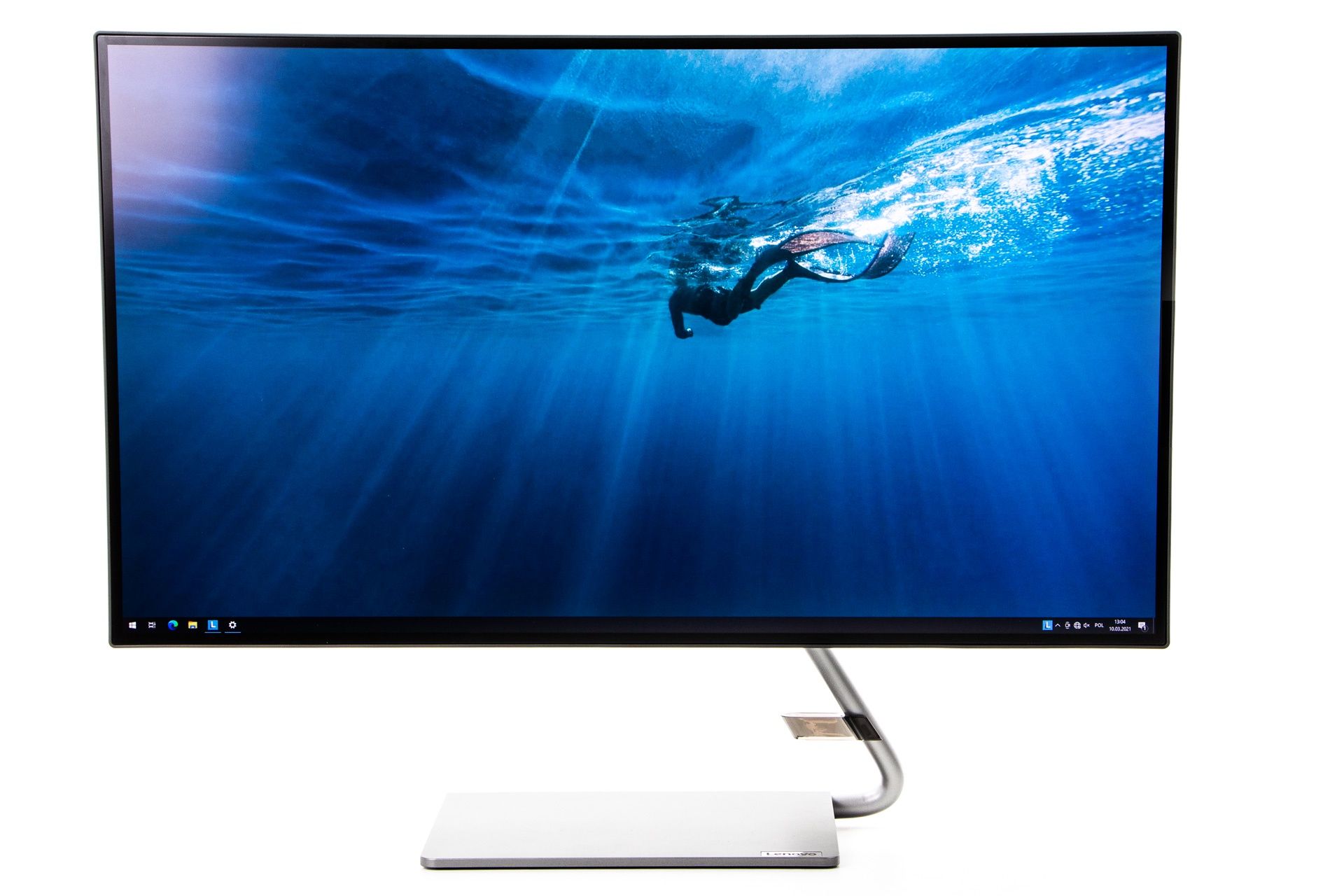 Lenovo Q27H-10 - z profilu włączony