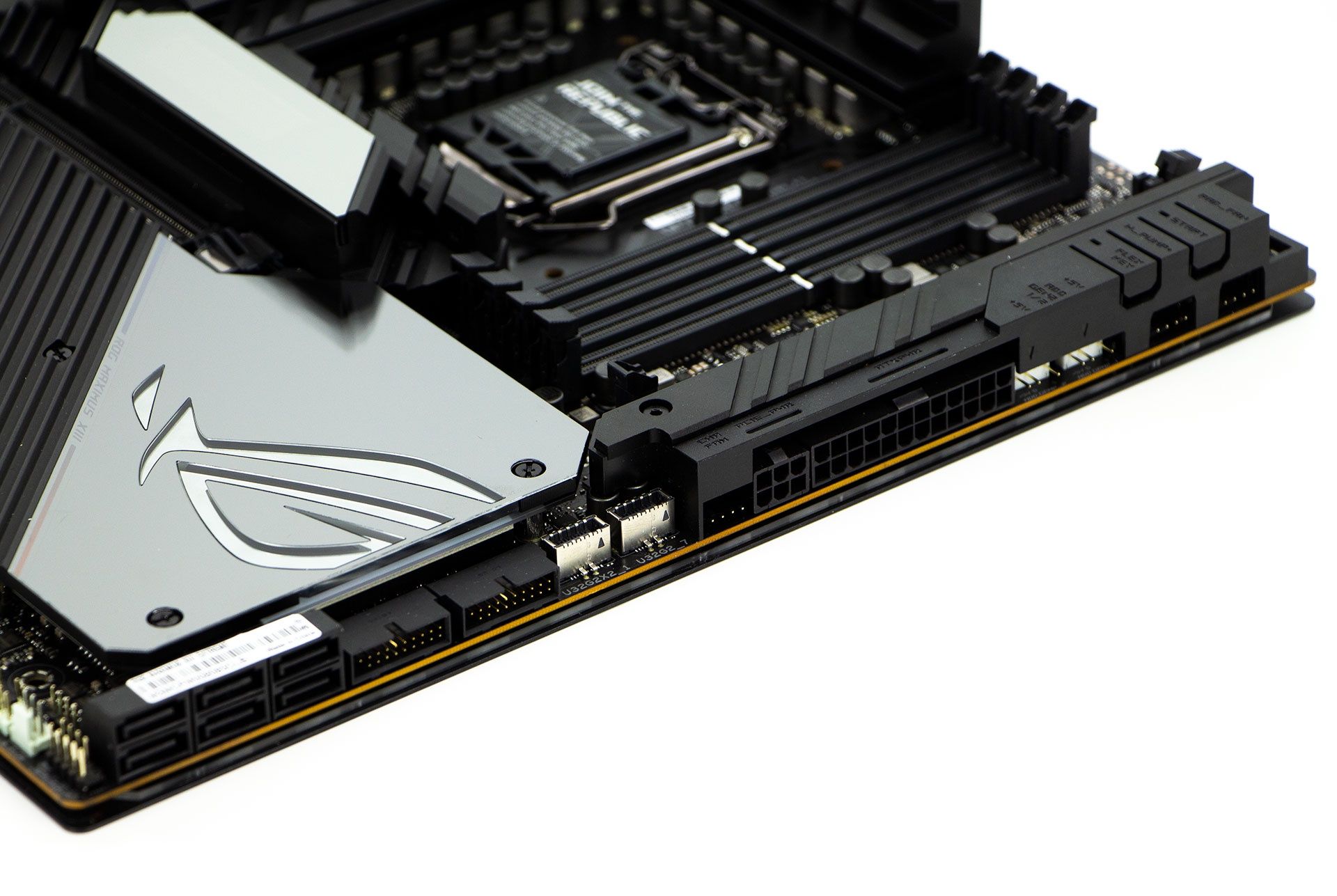 ASUS ROG Maximus XIII Extreme - porty