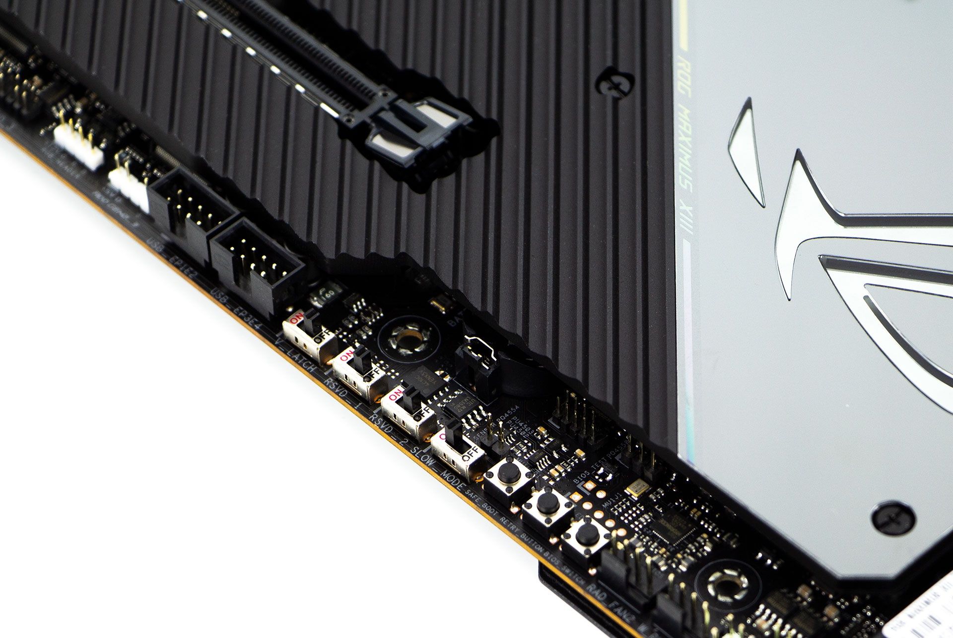 ASUS ROG Maximus XIII Extreme - raj overclockera