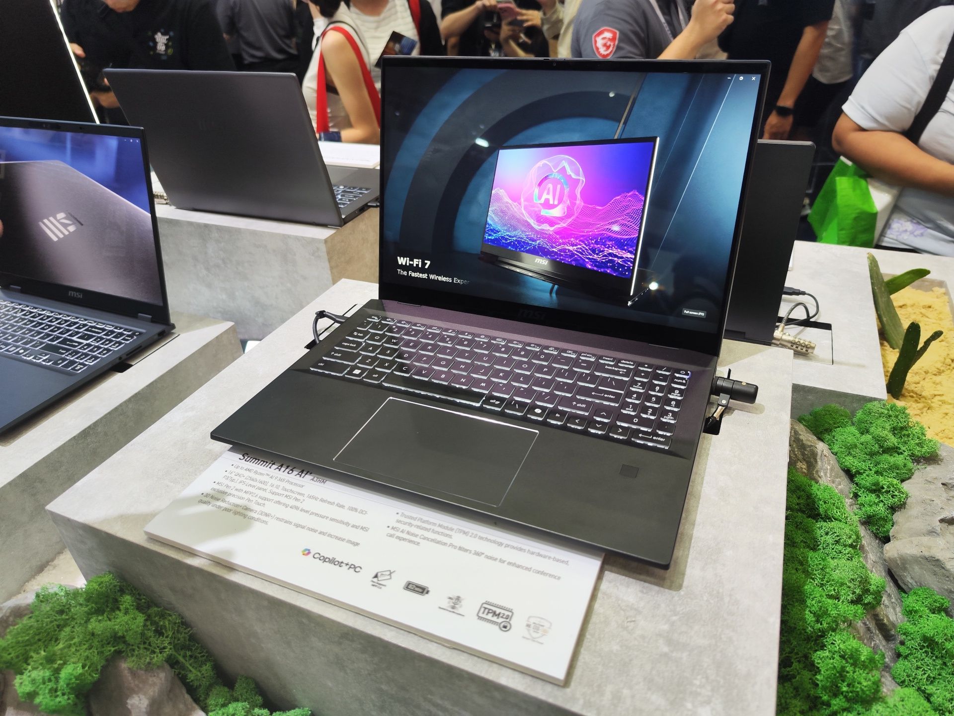 MSI Summit A16 AI