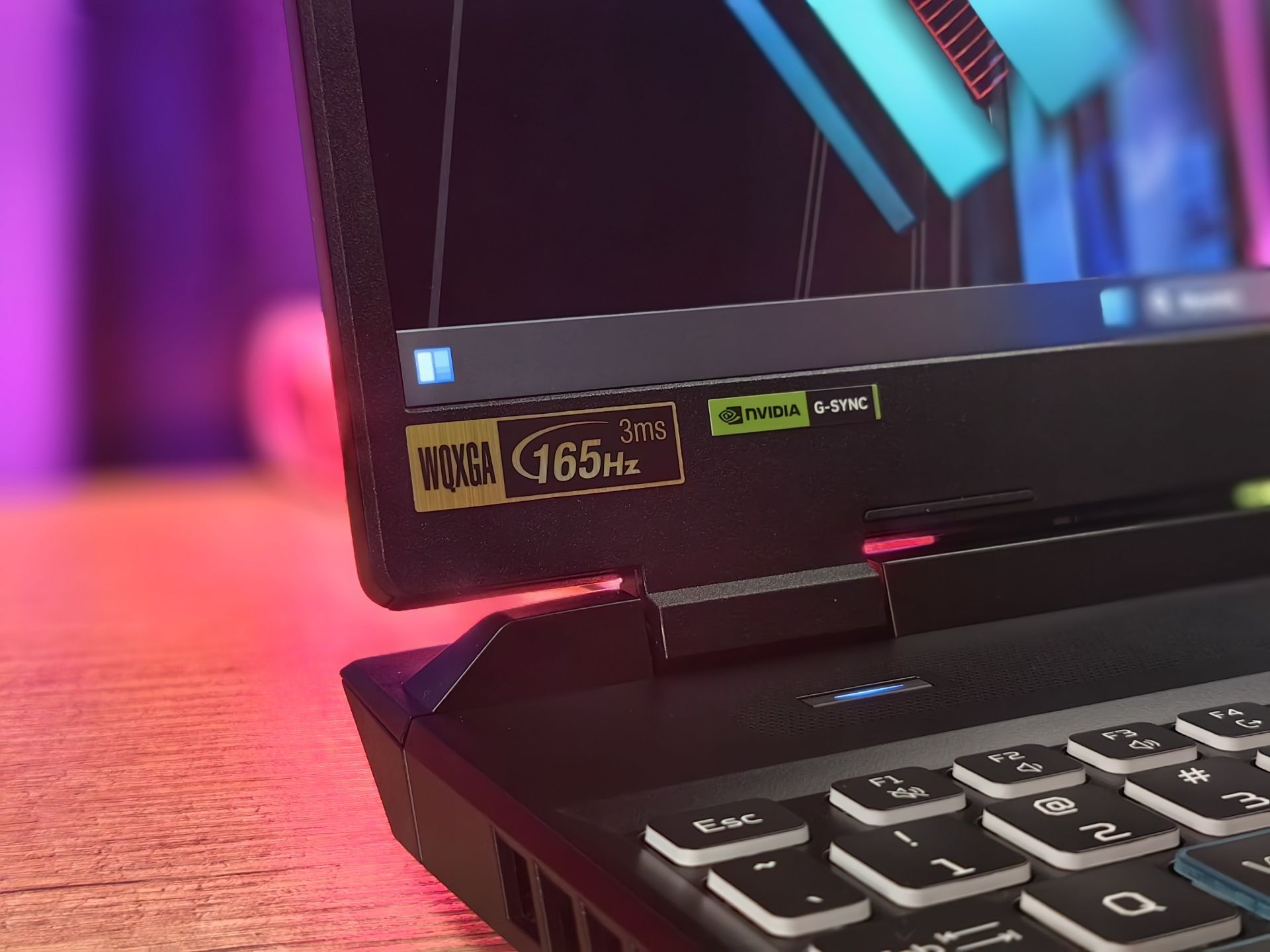 Acer Predator Helios Neo 16 - odświeżanie ekranu 165Hz