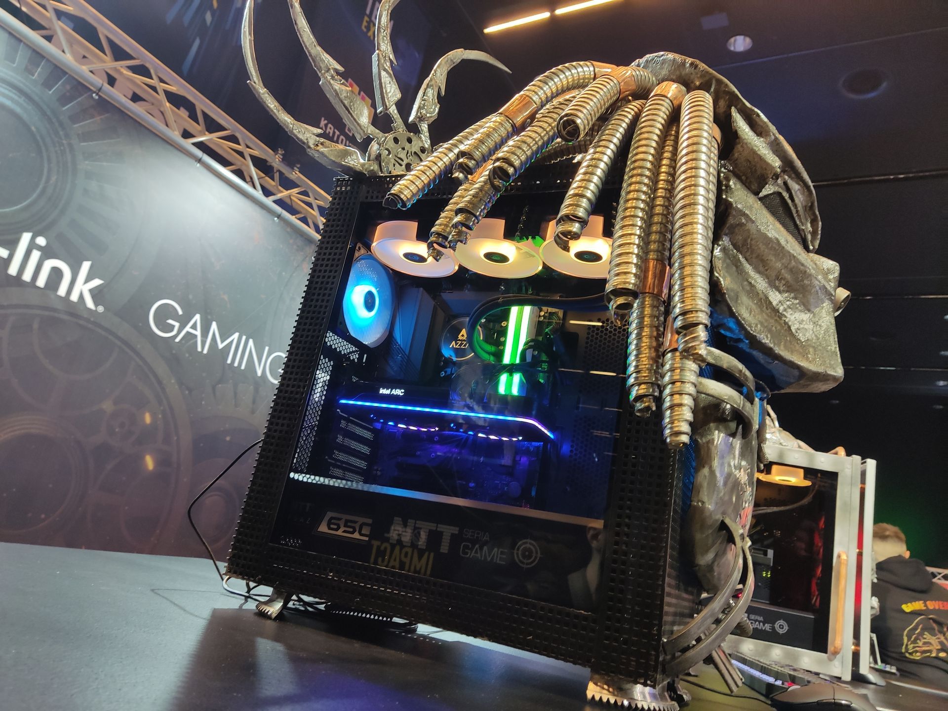 Intel Extreme Masters 2023 - modding komputera