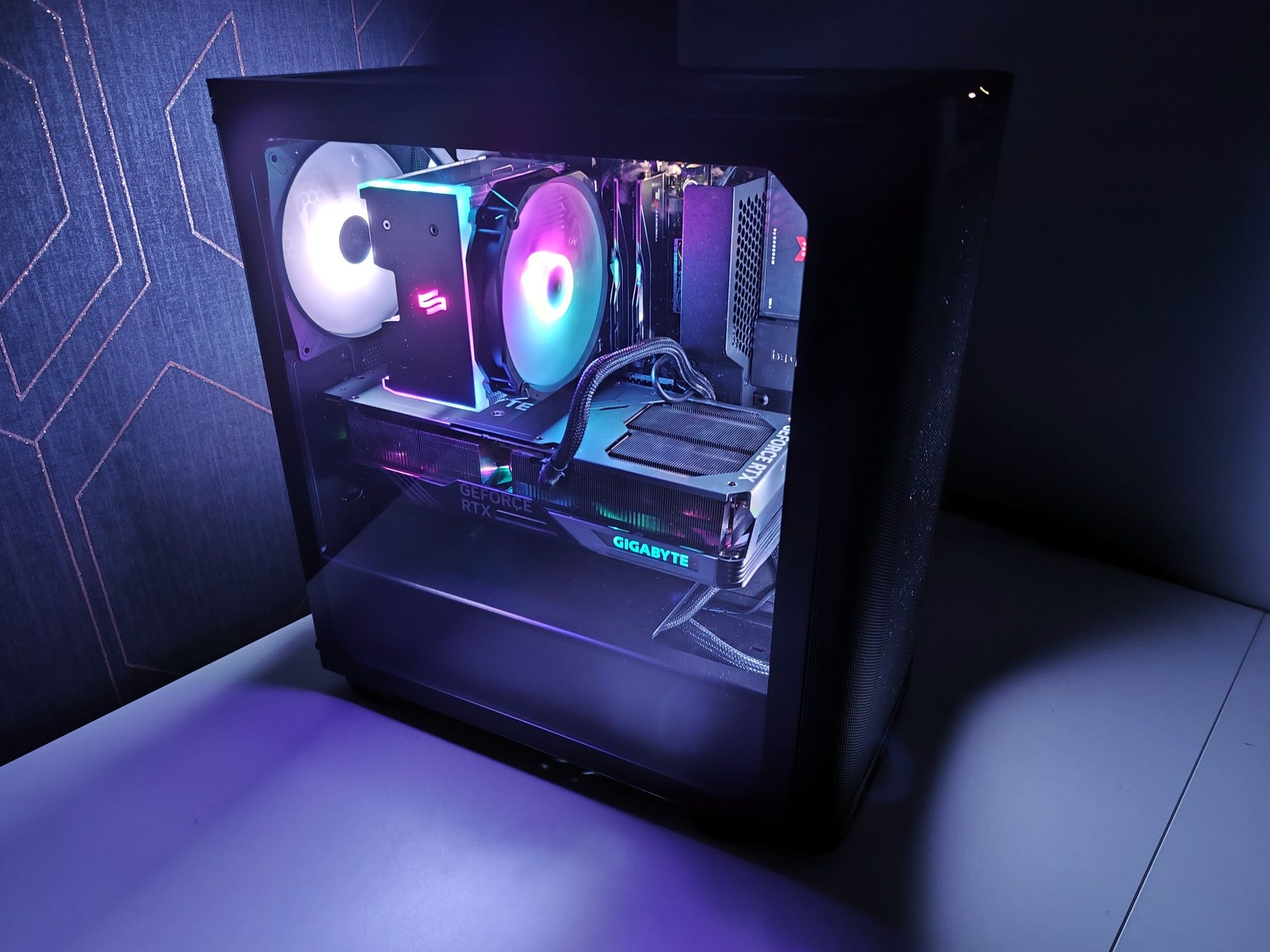be quiet! Pure Base 501 LX - podświetlenie LED