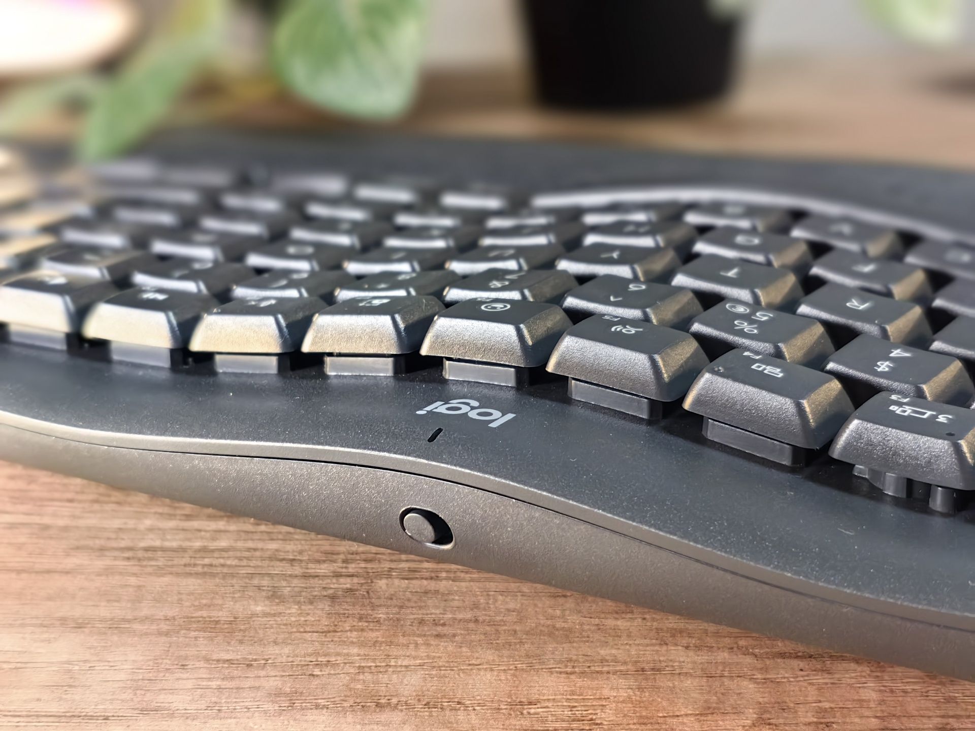 Logitech Wave Keys góra
