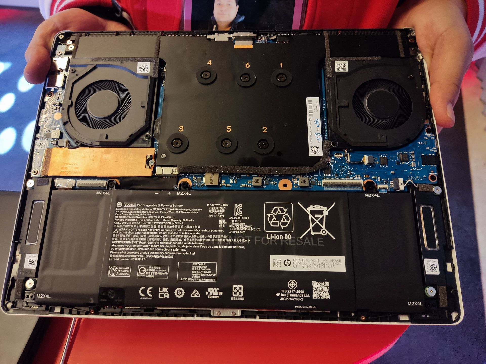 HP Omen 14