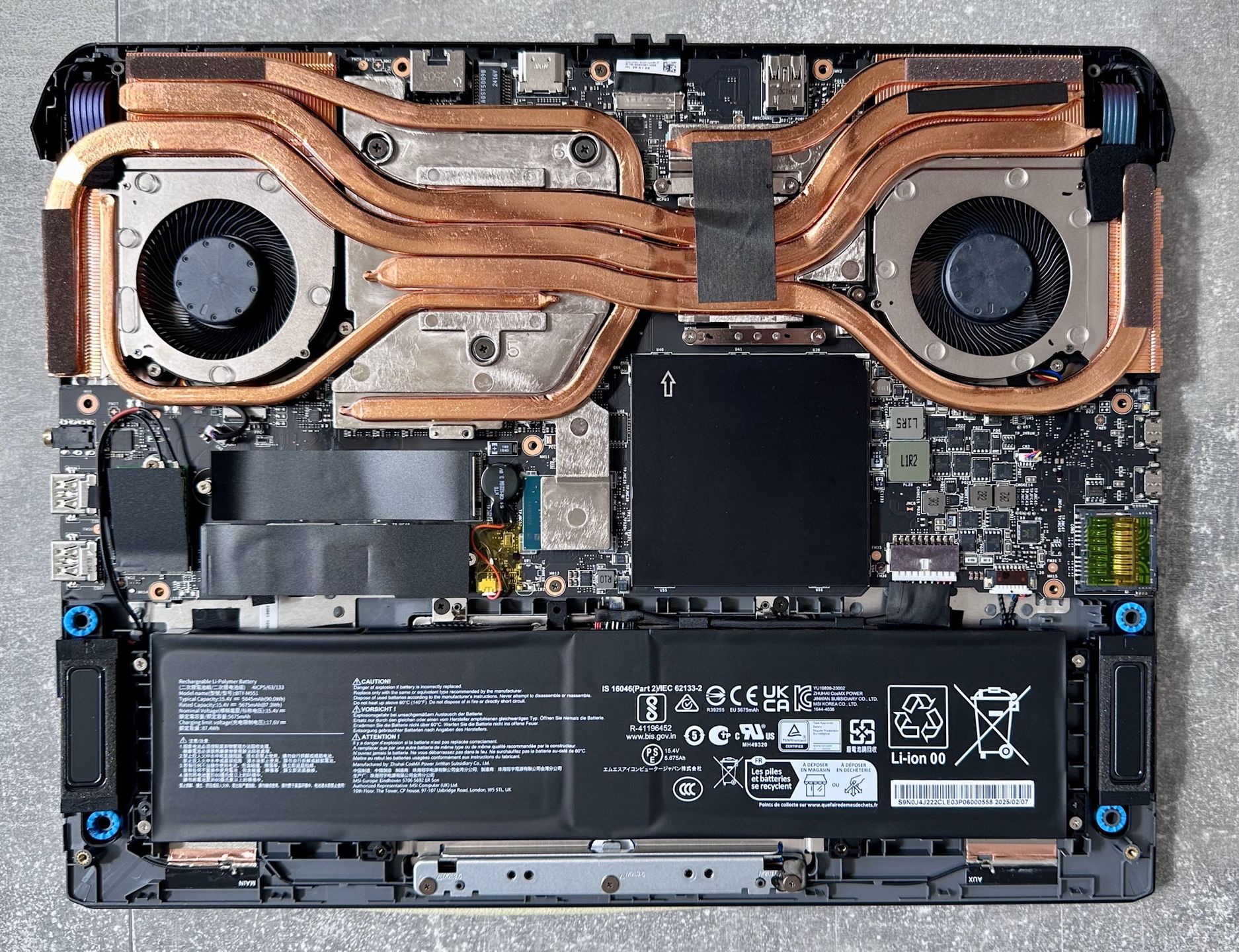 MSI Vector 16 HX AI - podzespoły