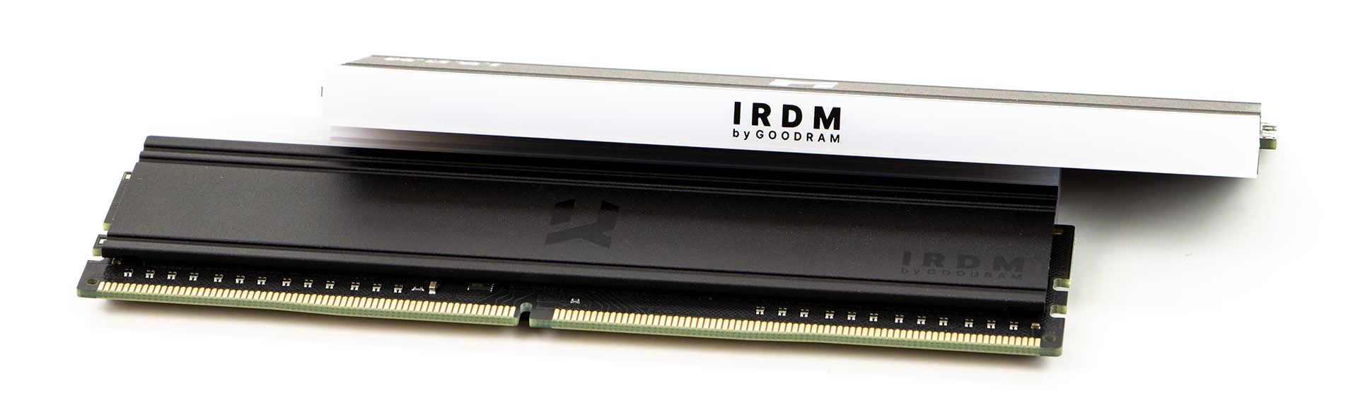 GOODRAM IRDM RGB DDR4