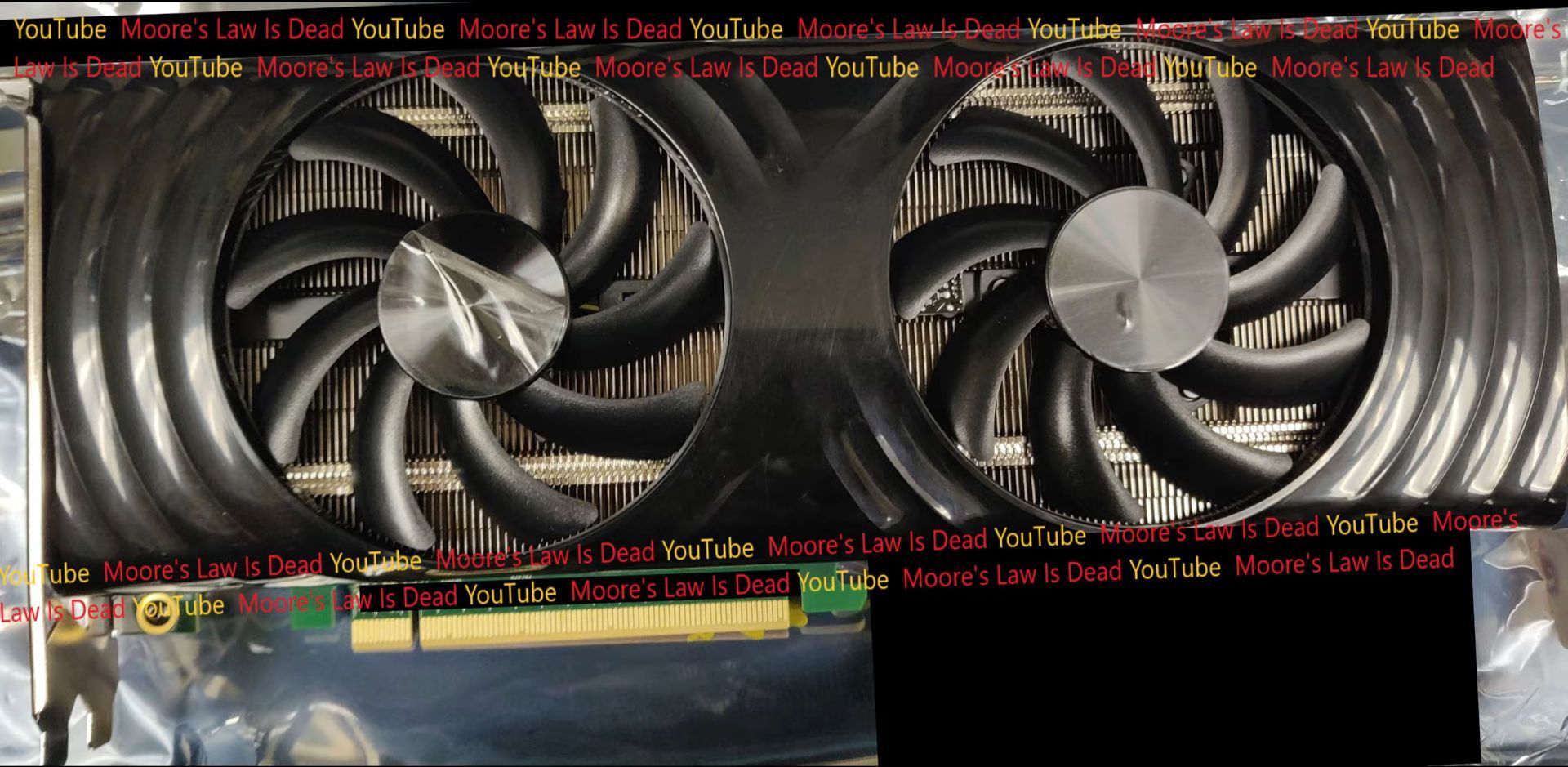 Intel Xe-HPG - zdjęcie próbki inżynieryjnej karty graficznej
