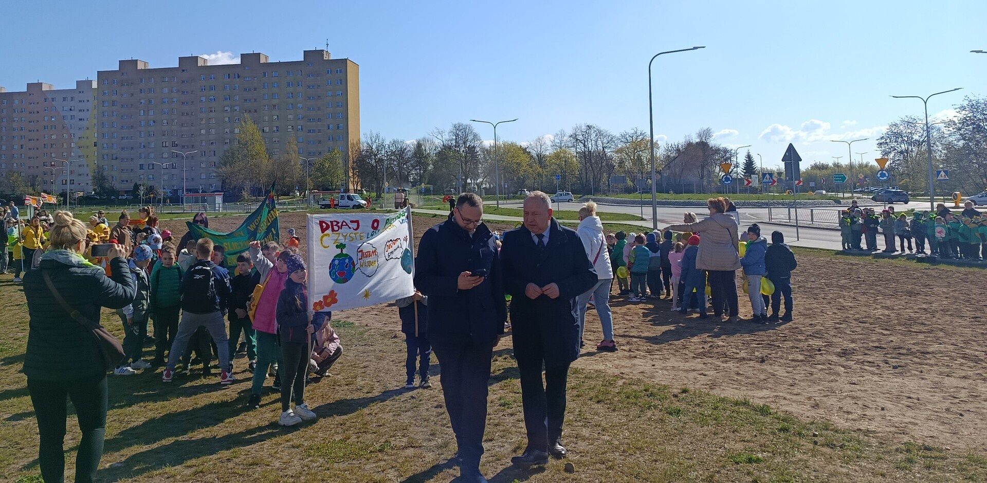 Ostrowiecka Ekobrygada wysiała miejską łąkę