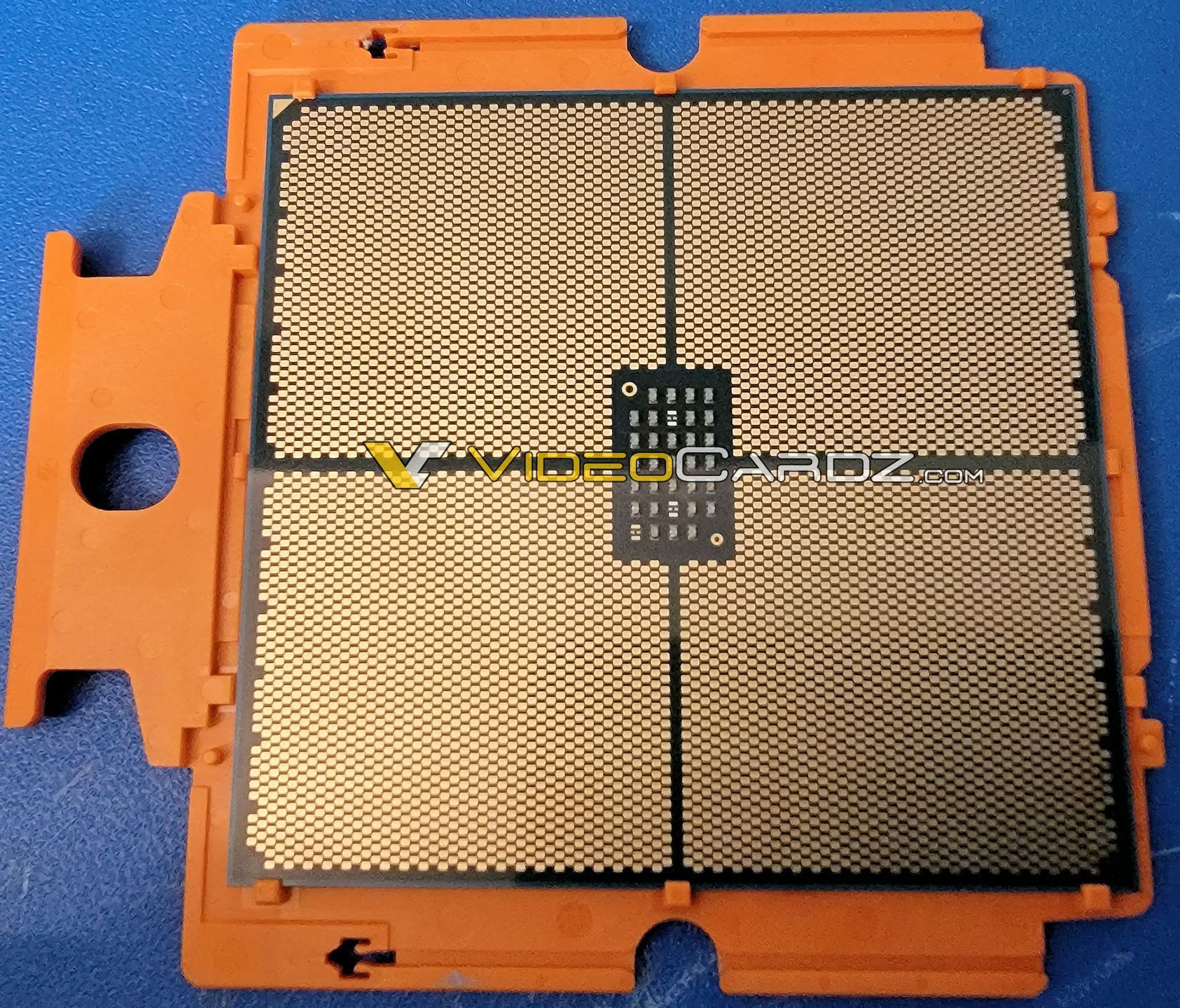 AMD Epyc 7004 Genoa - zdjęcie procesora