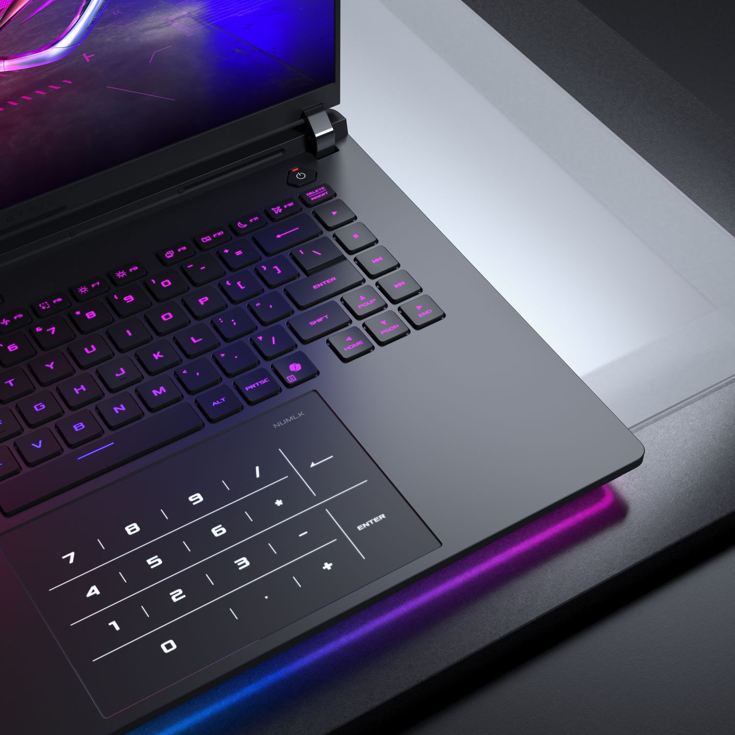 ROG Strix SCAR 16