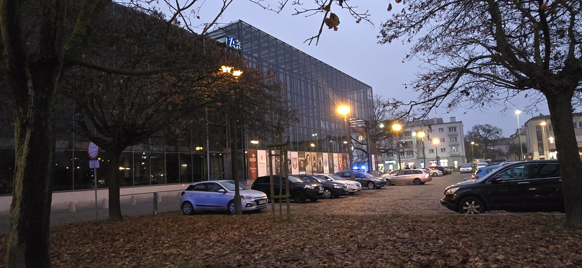 Ładunek wybuchowy w teatrze