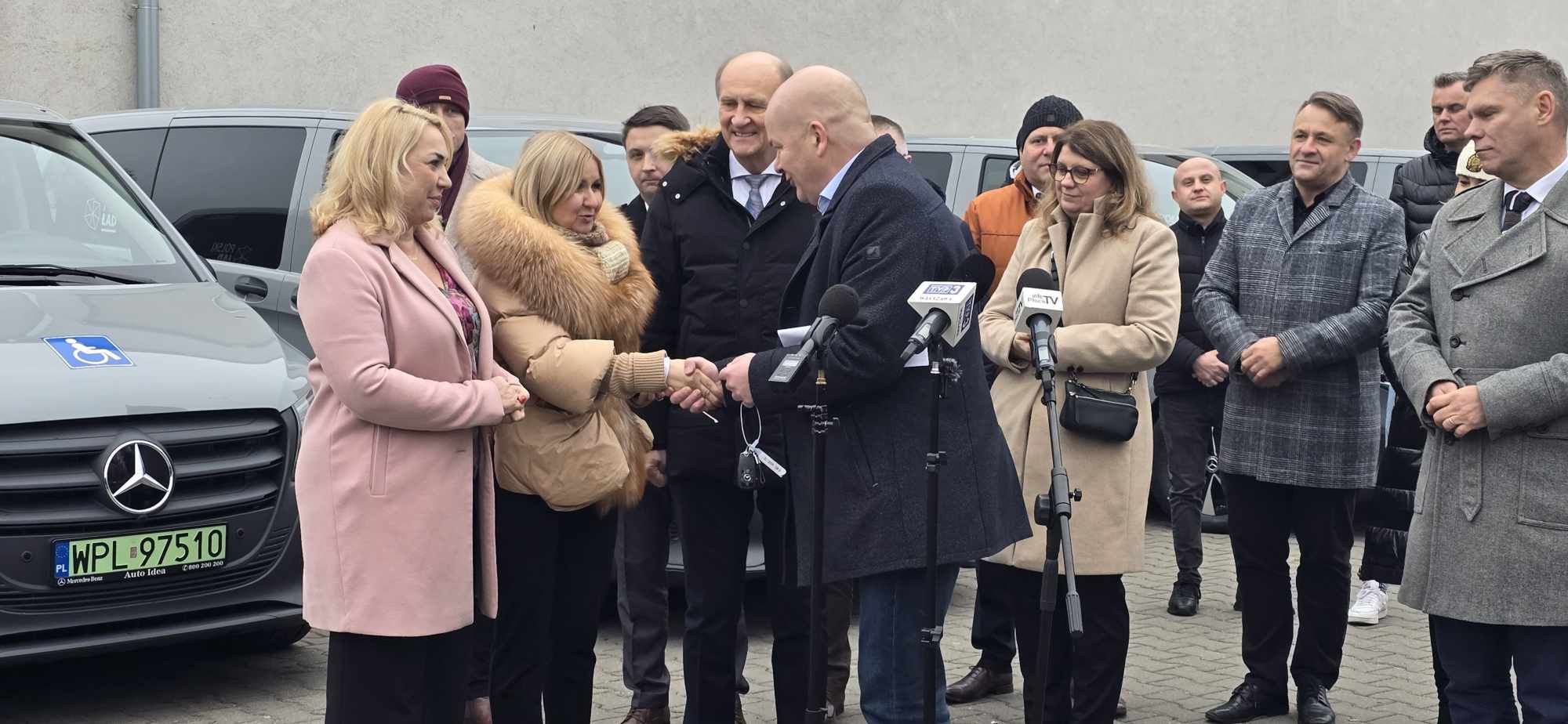 Nowe auta dla Związku Gmin Regionu Płockiego