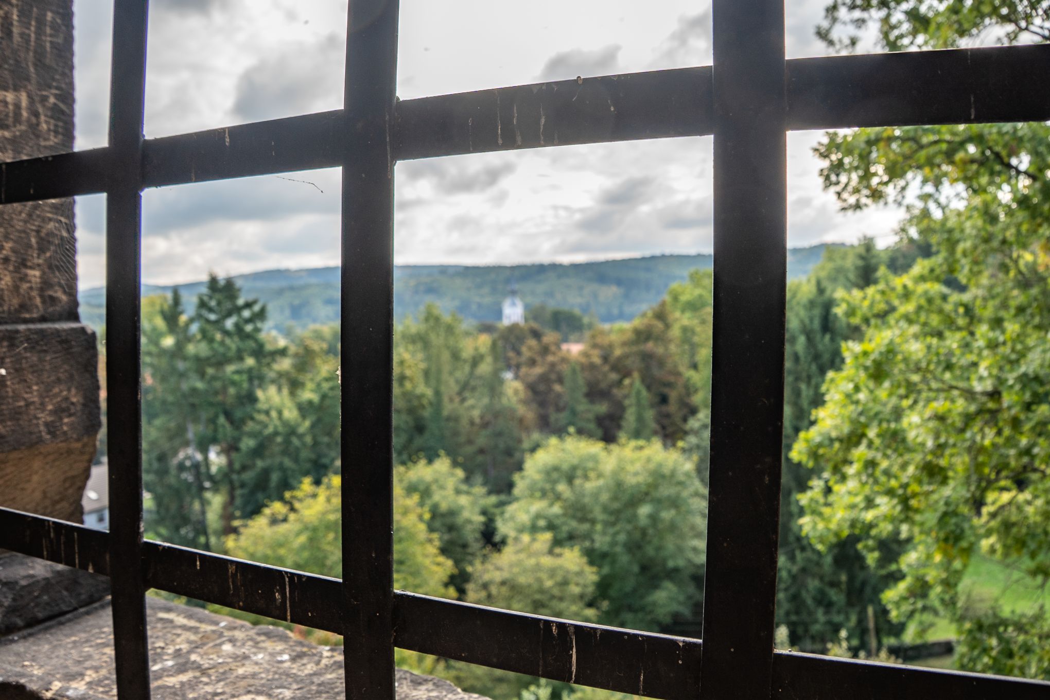 Nowy Kościół, ruiny kościoła, widok z wieży widokowej