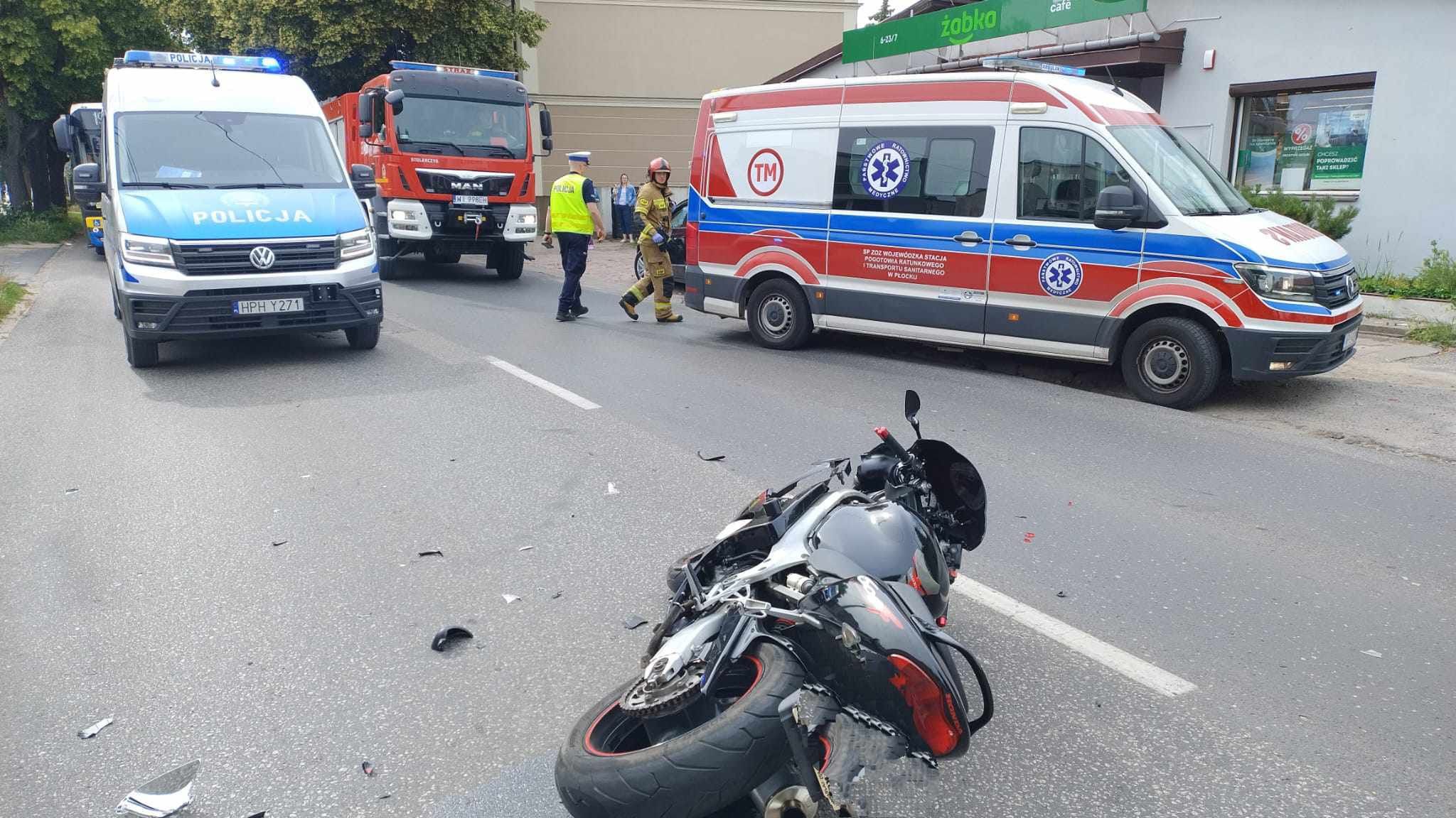 Zdarzenie drogowe z udziałem motocyklisty w Płocku 