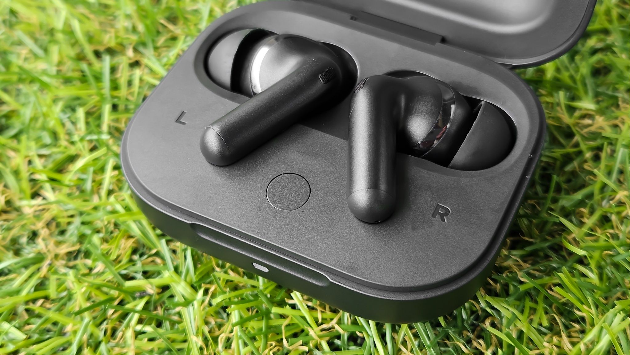 Motorola Moto Buds+