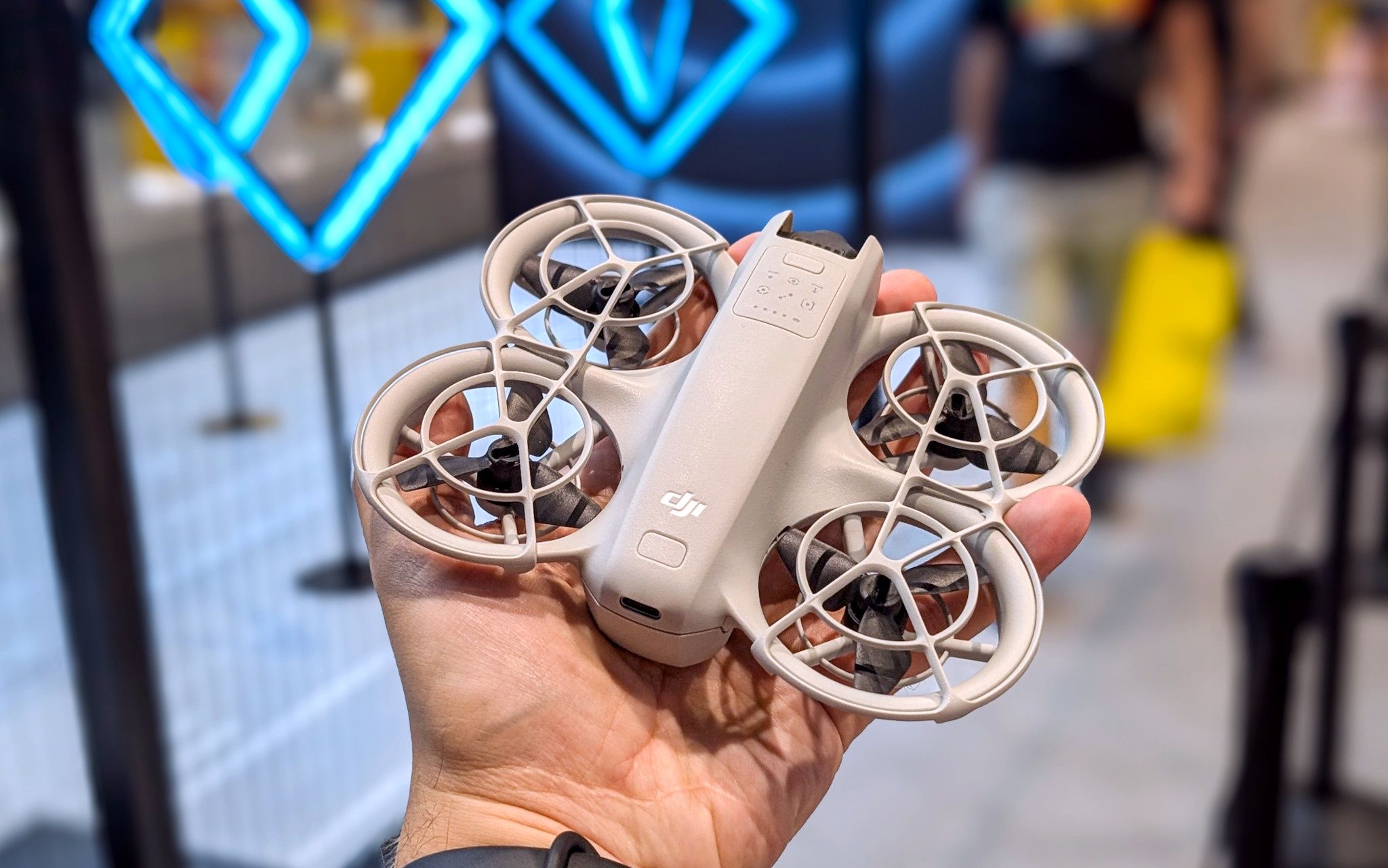 DJI Neo
