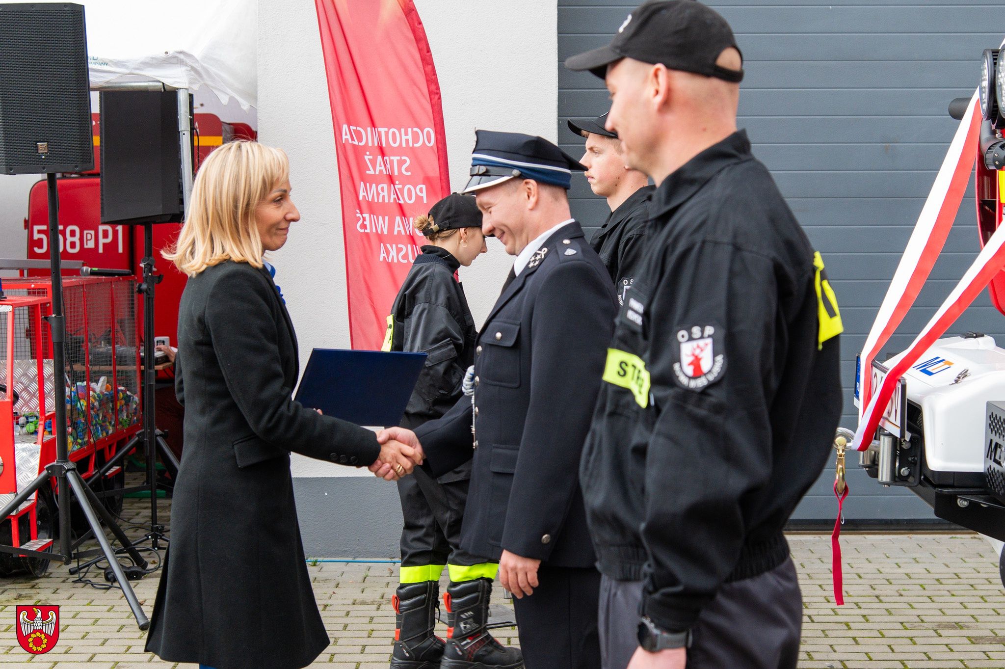 Przekazanie nowego wozu OSP Nowa Wieś Ujska