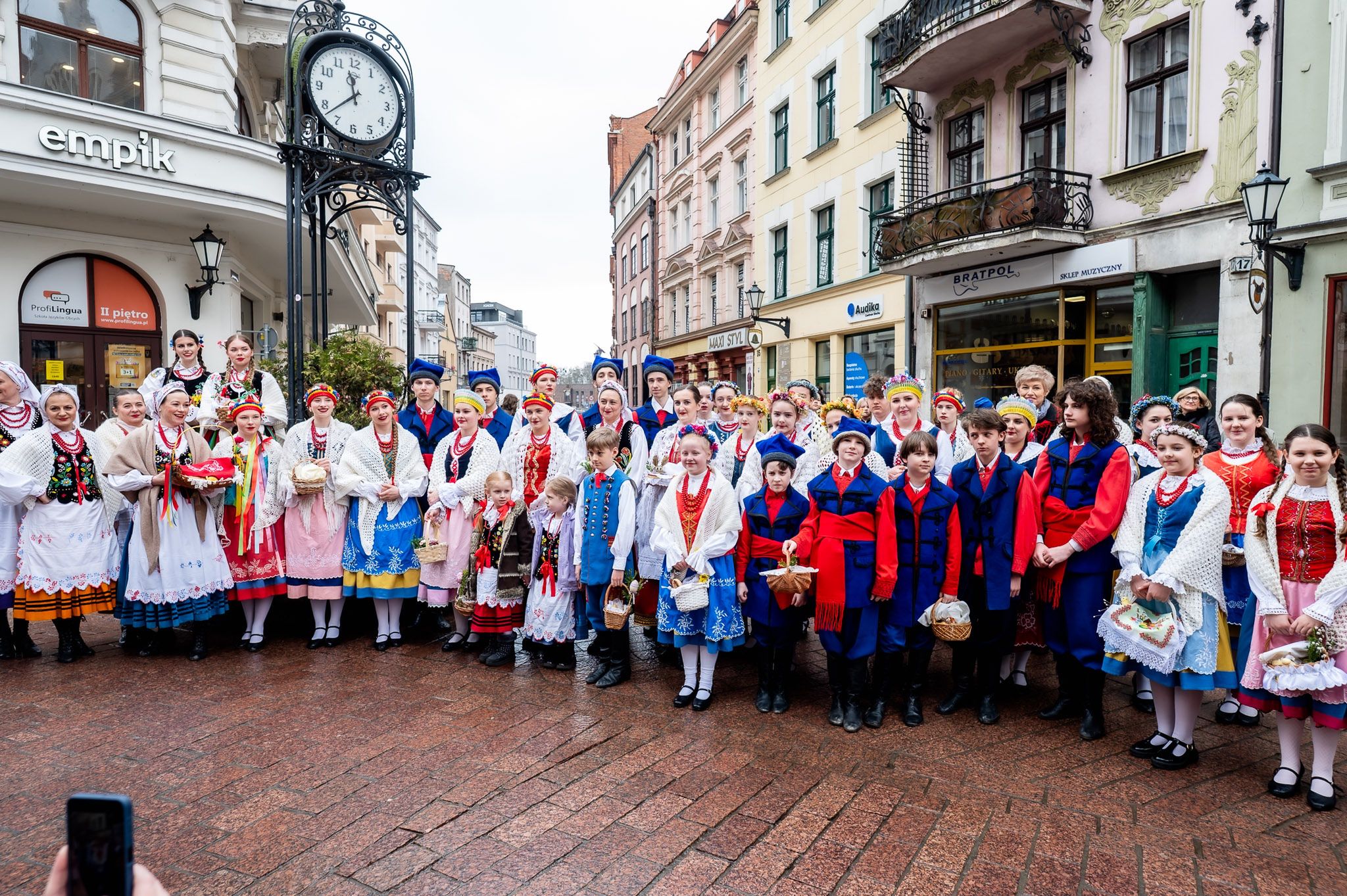 Tłumy na toruńskiej święconce.