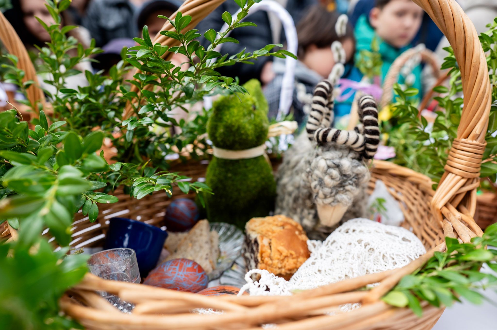 Tłumy na toruńskiej święconce.