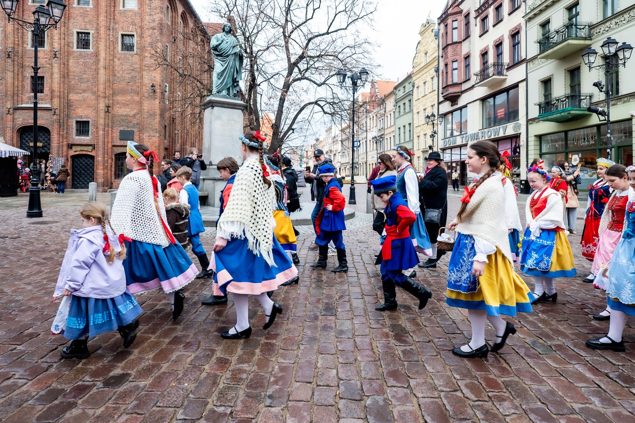 Tłumy na toruńskiej święconce.