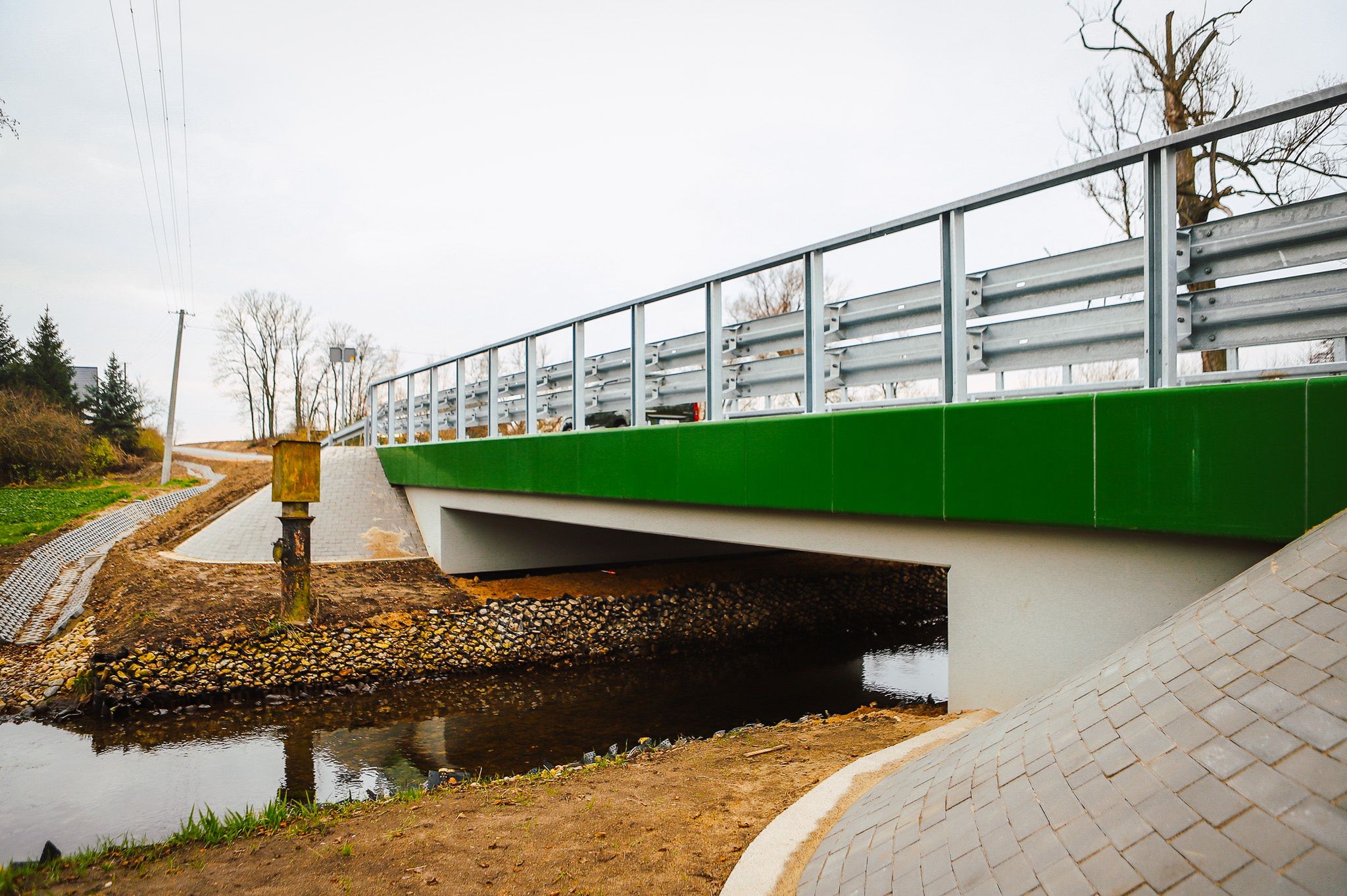 Nowa droga i dwa mosty 