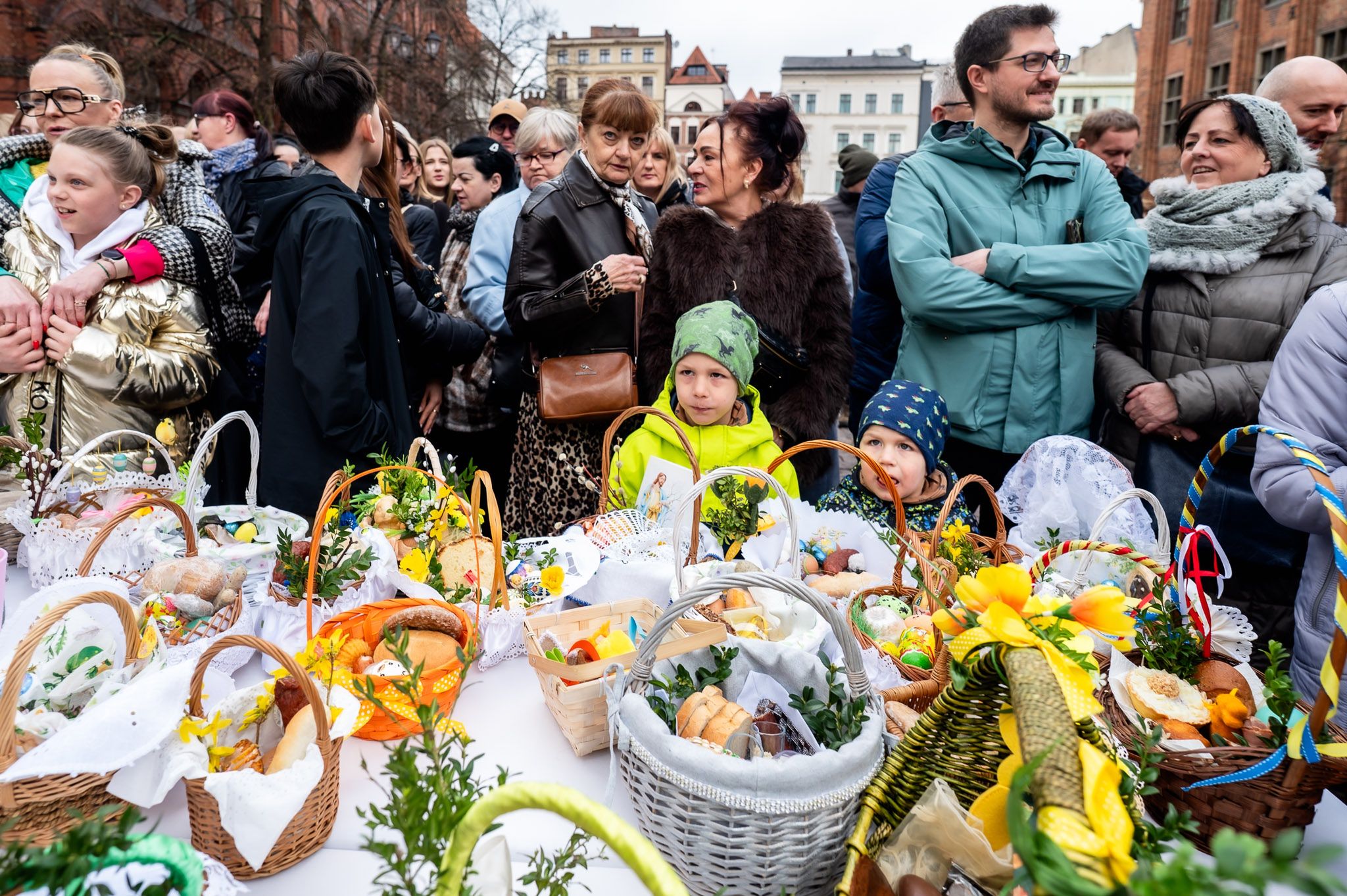 Tłumy na toruńskiej święconce.