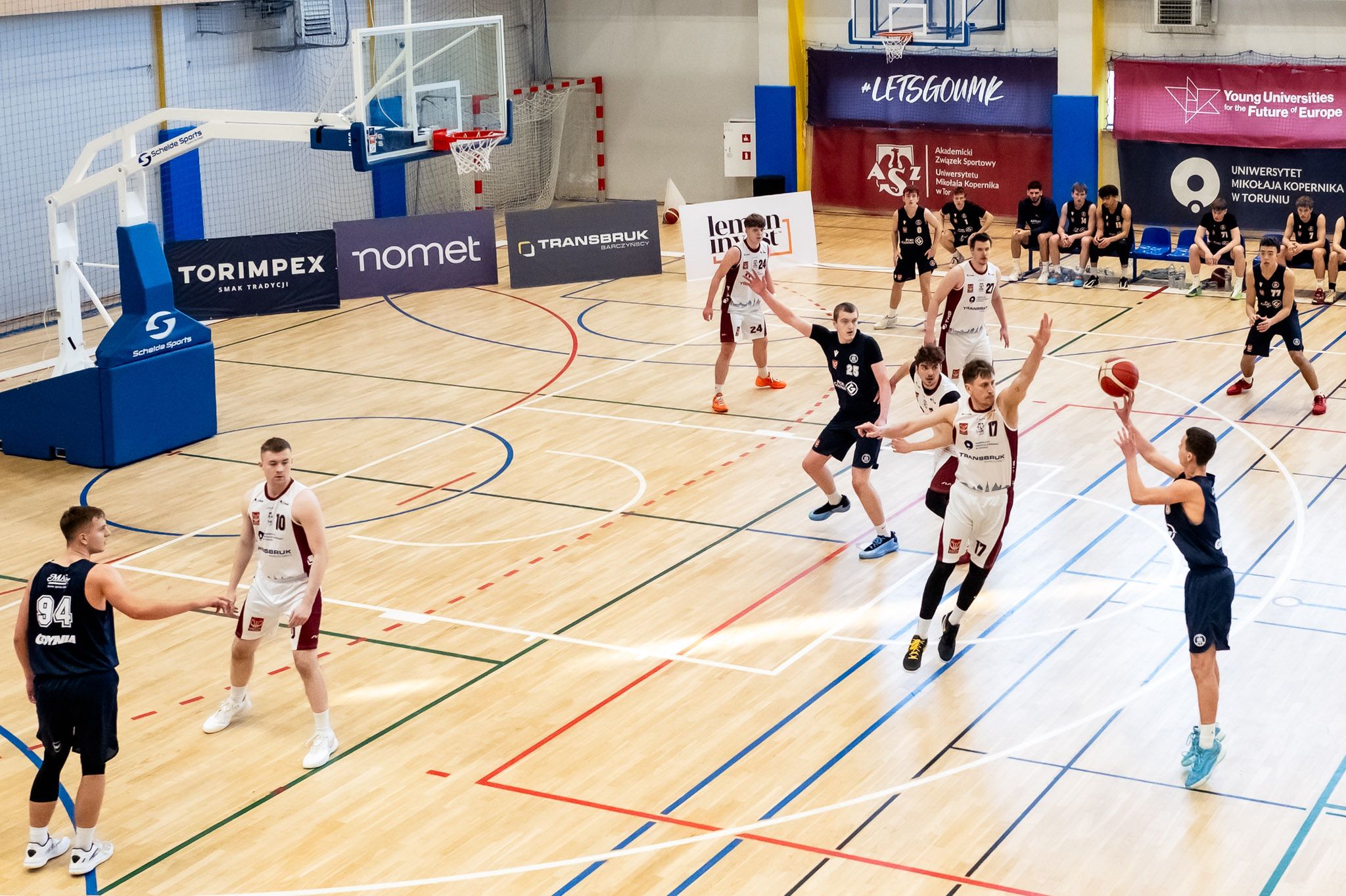 Granie dla Kobiet - mecz koszykarzy AZS UMK - GAK Gdynia