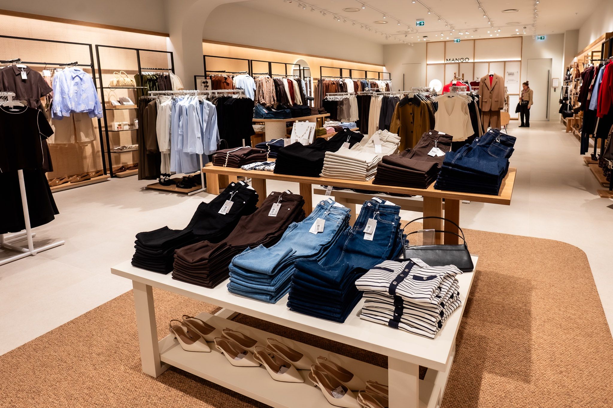 Sklep Mango w Galerii Copernicus