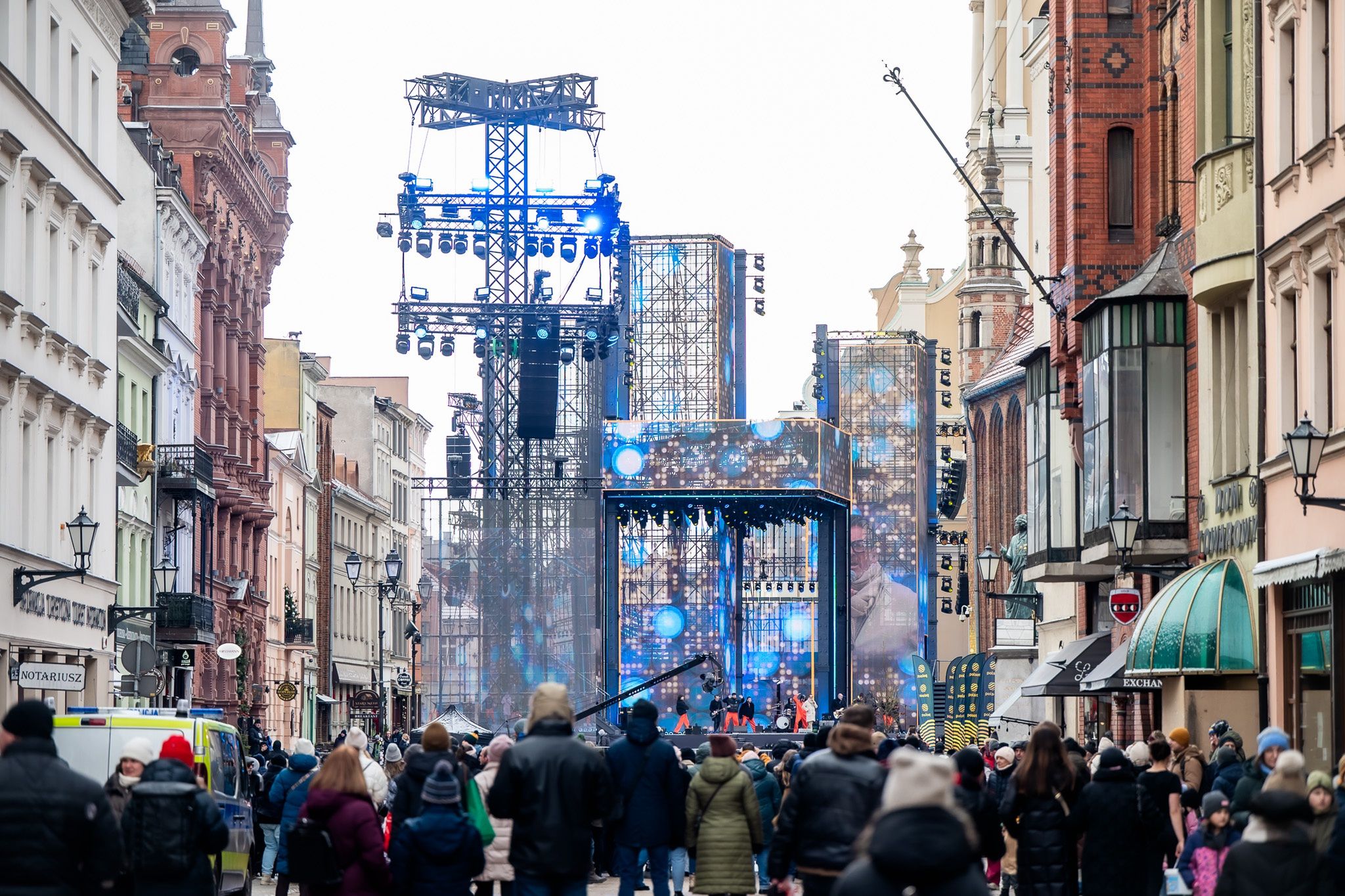Scena plenerowa na Rynku Staromiejskim